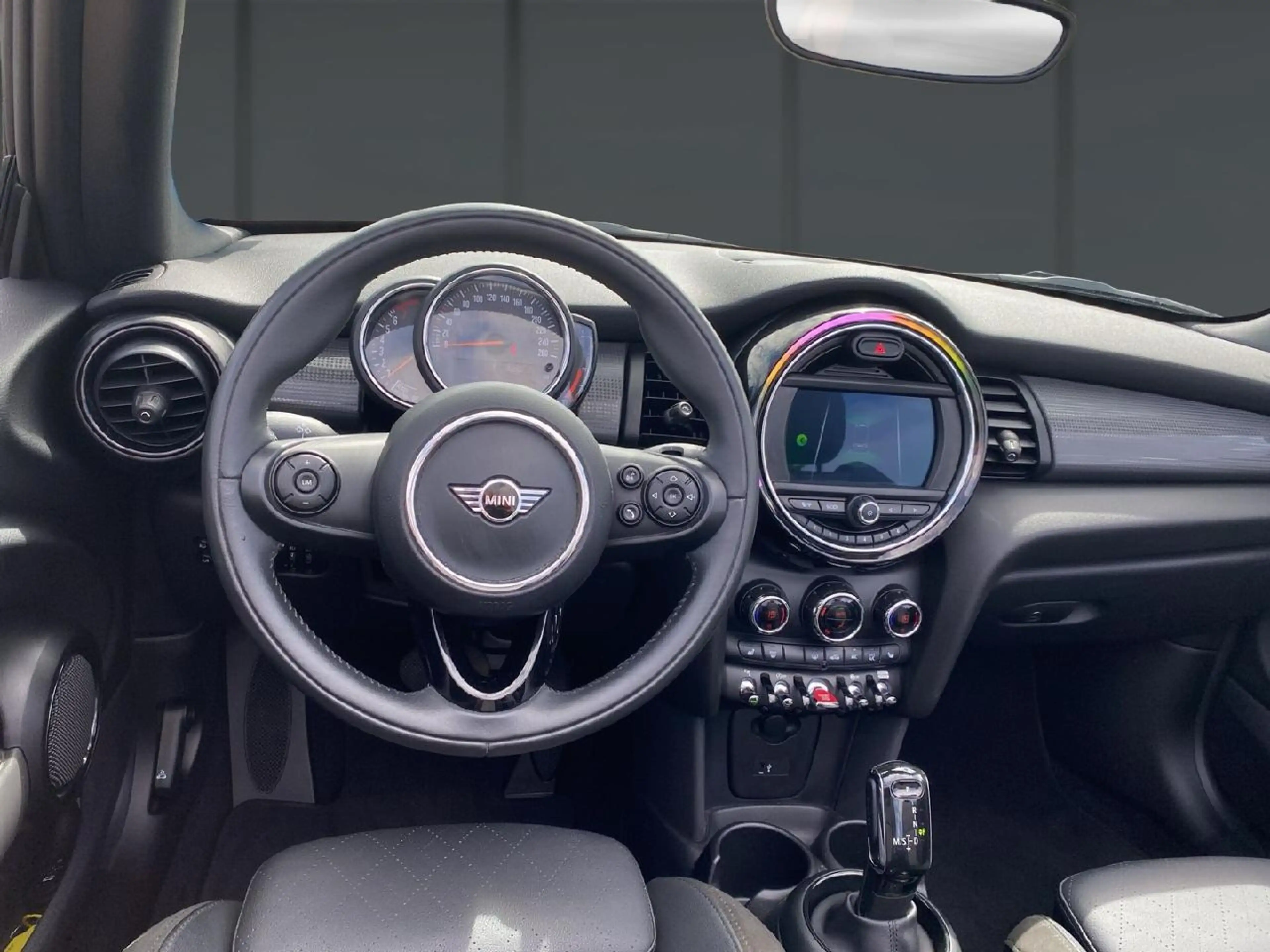 MINI Cooper Cabrio Cooper — photo 9