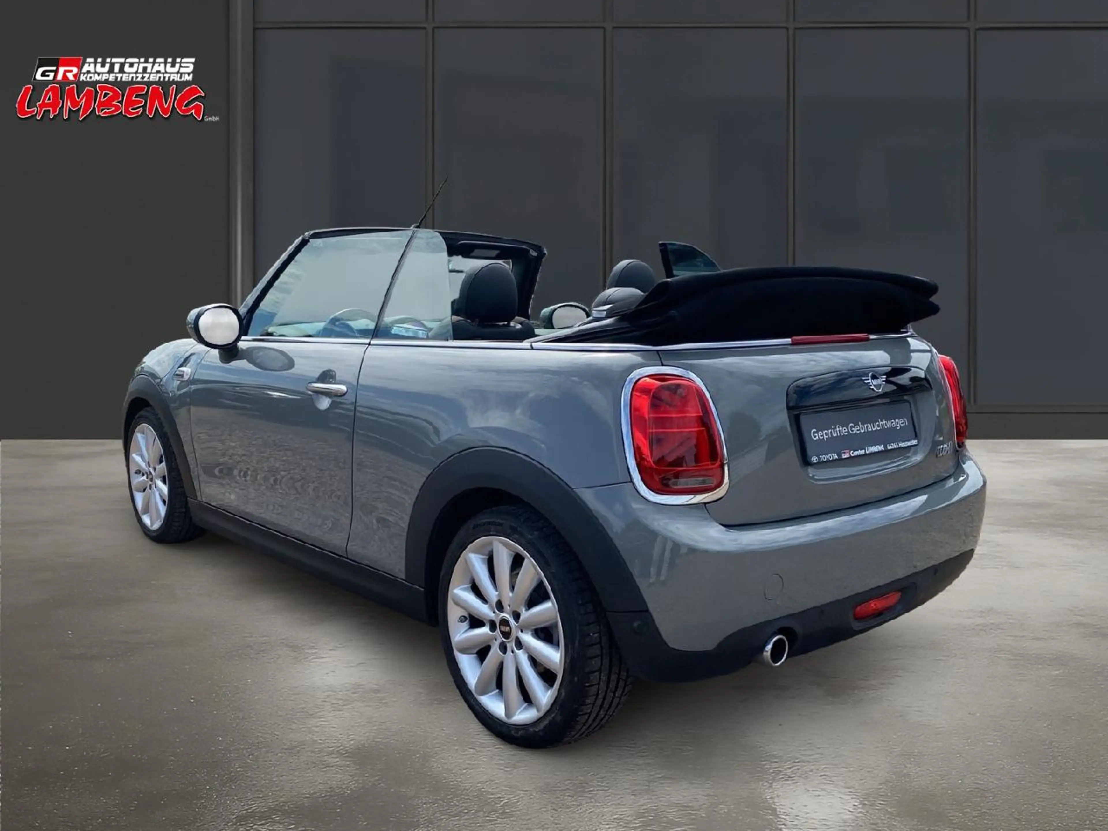MINI Cooper Cabrio Cooper — photo 2