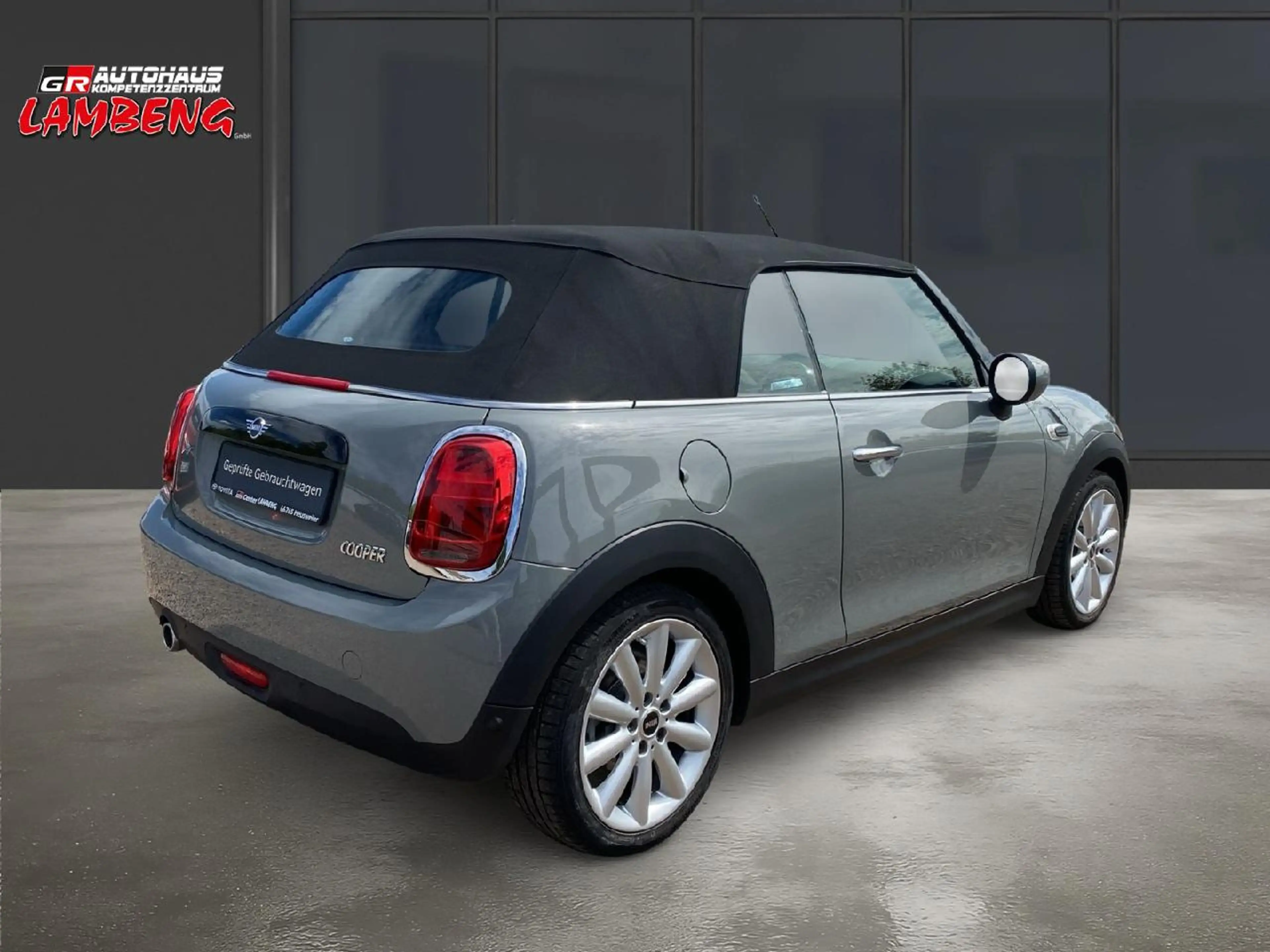 MINI Cooper Cabrio Cooper — photo 13