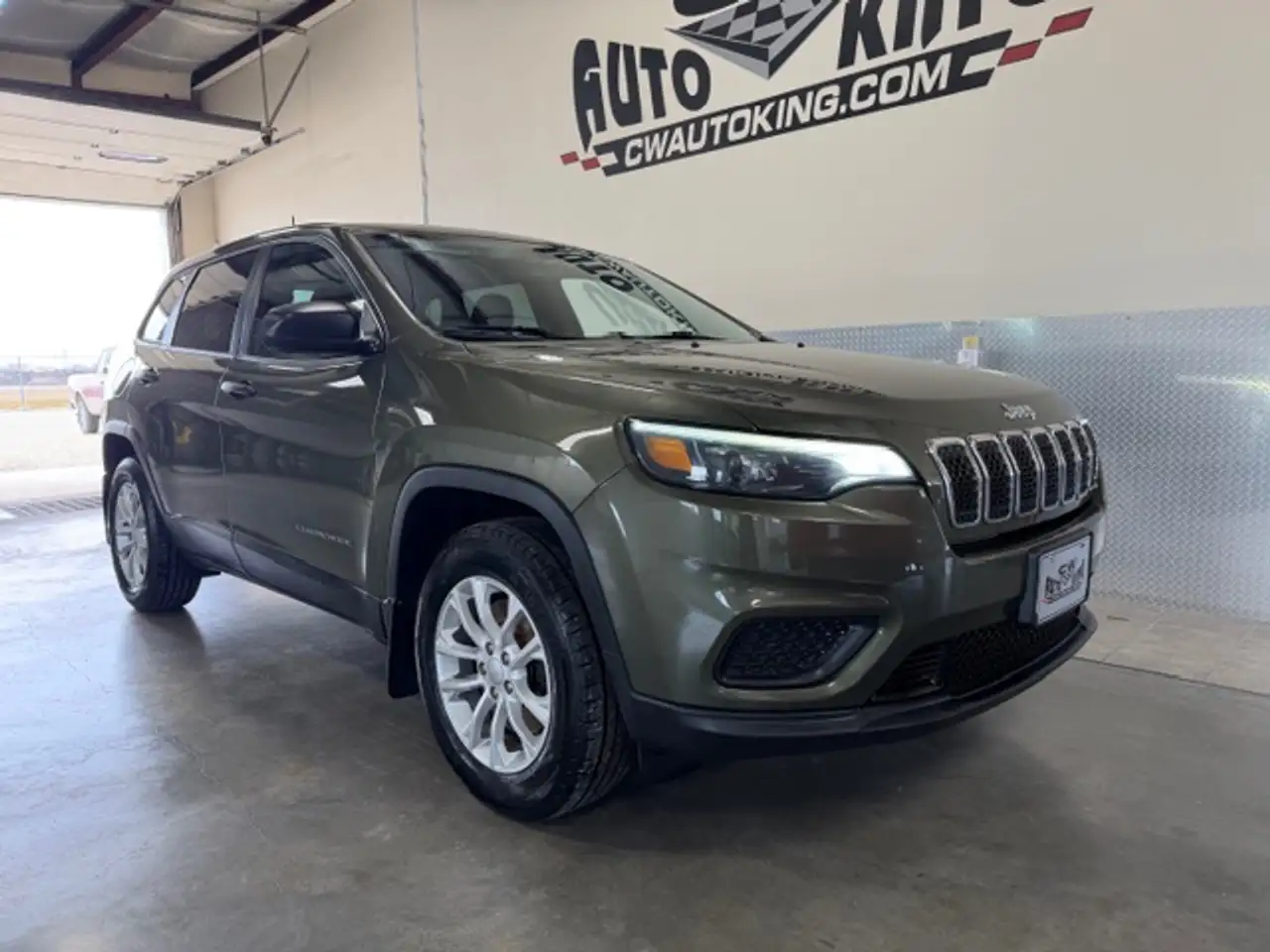 Jeep Cherokee снимка Jeep Cherokee