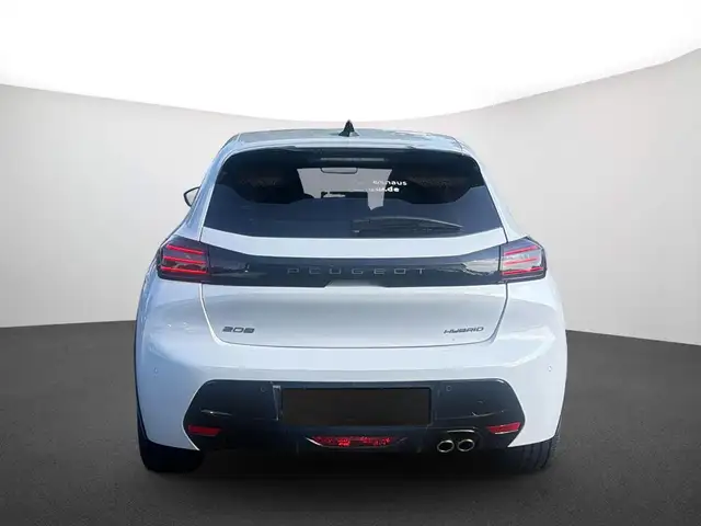 Peugeot 208 view 4