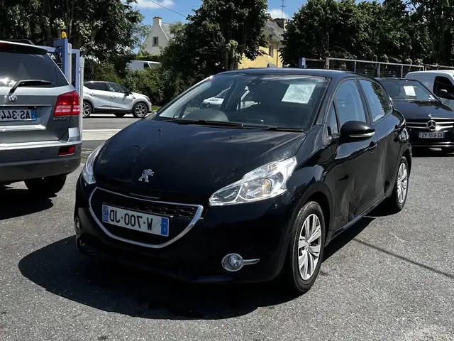 Peugeot 208 1.2 VTI RESERVE A PROFESSIONNEL DE L AUTOMOBILE