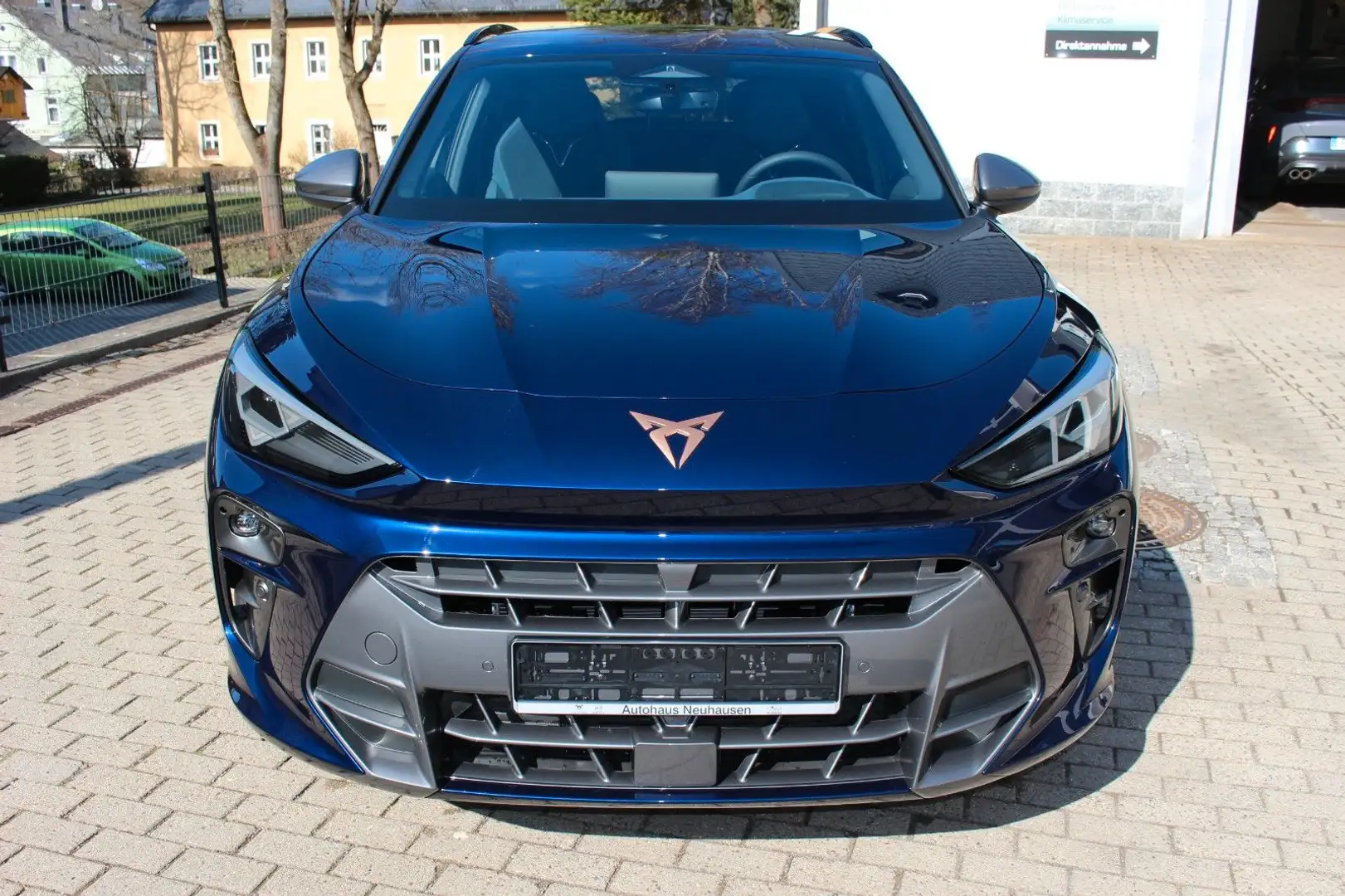 CUPRA Terramar 1.5 eTSI 110 kW AHK,ACC,5Jahre/100TKM Blau - 1