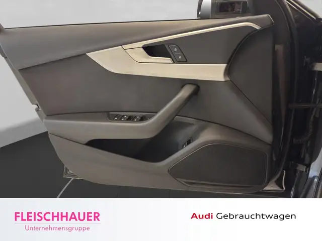 Audi A4 view 13