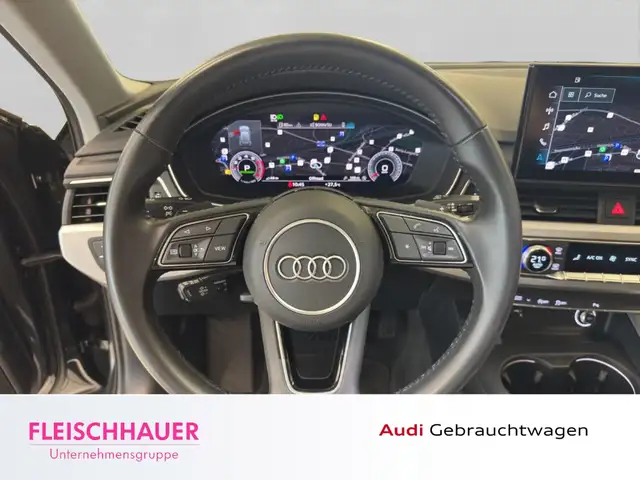Audi A4 view 11