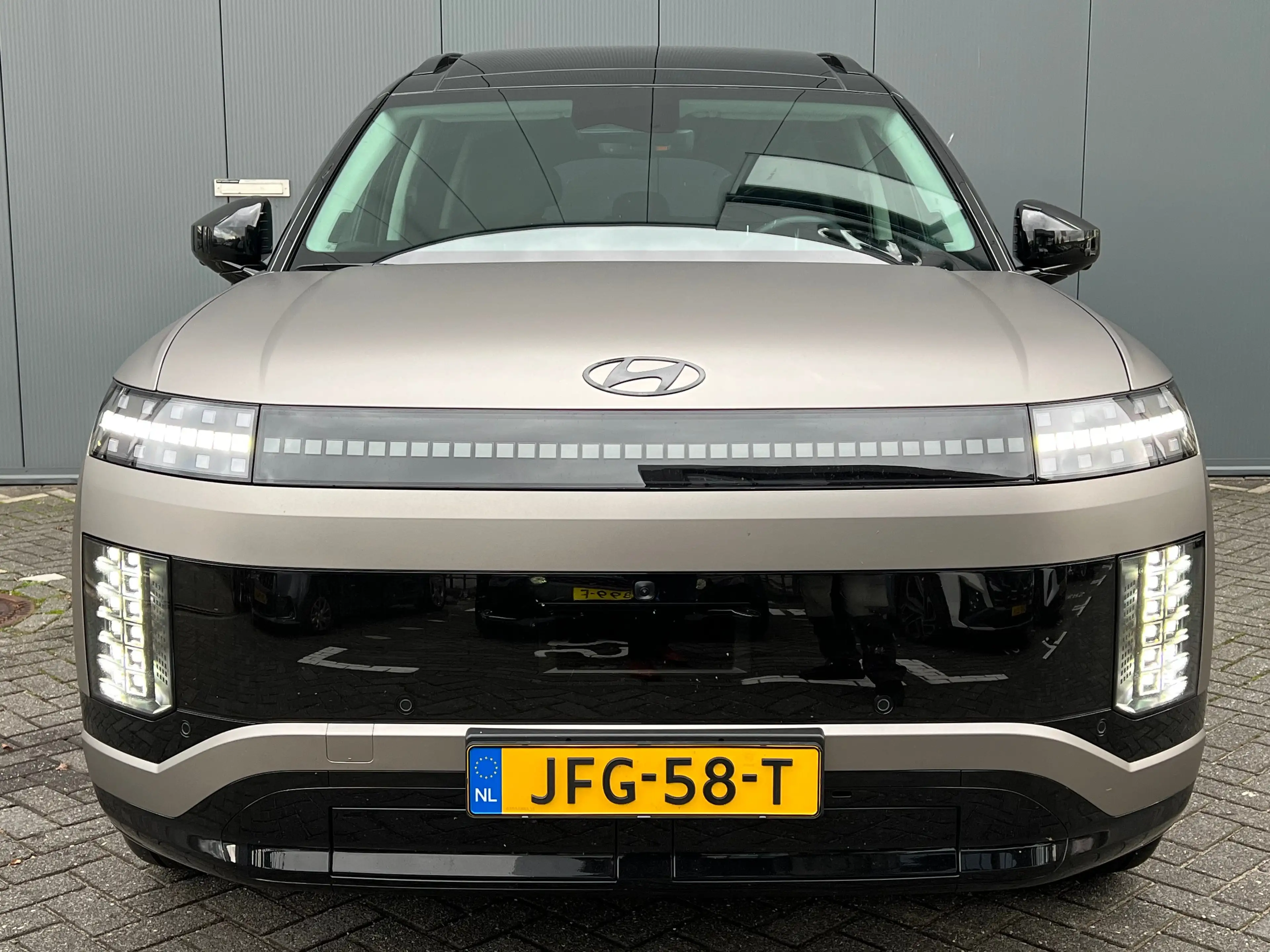 Hyundai IONIQ 9 Lounge AWD+ 7p. 110.3 kWh 429pk | Unieke Two Tone — photo 4