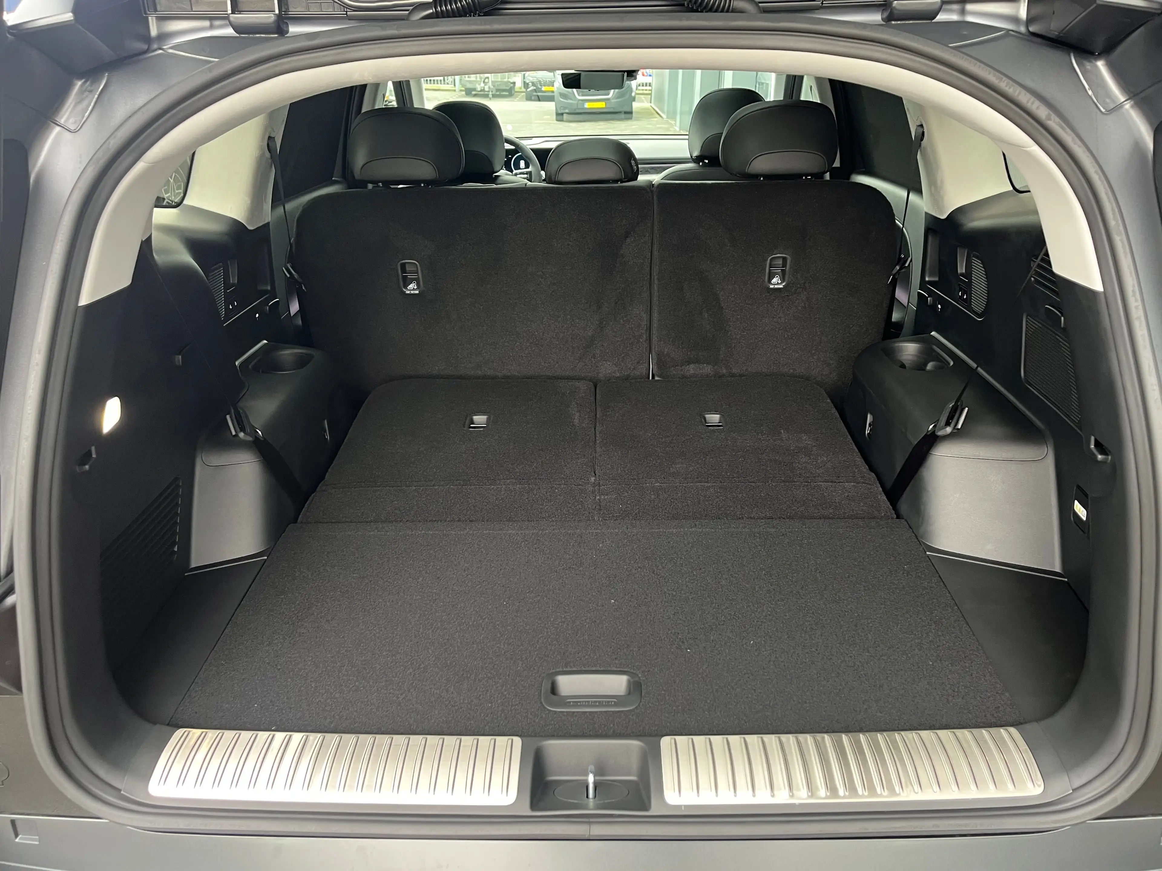Hyundai IONIQ 9 Lounge AWD+ 7p. 110.3 kWh 429pk | Unieke Two Tone — photo 6