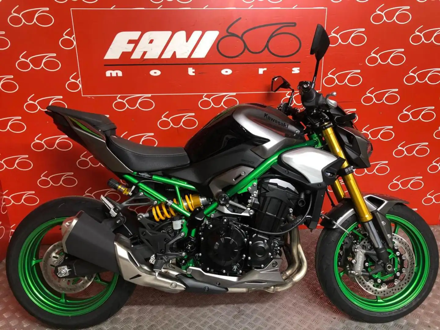 Kawasaki Z 900 SE - 1