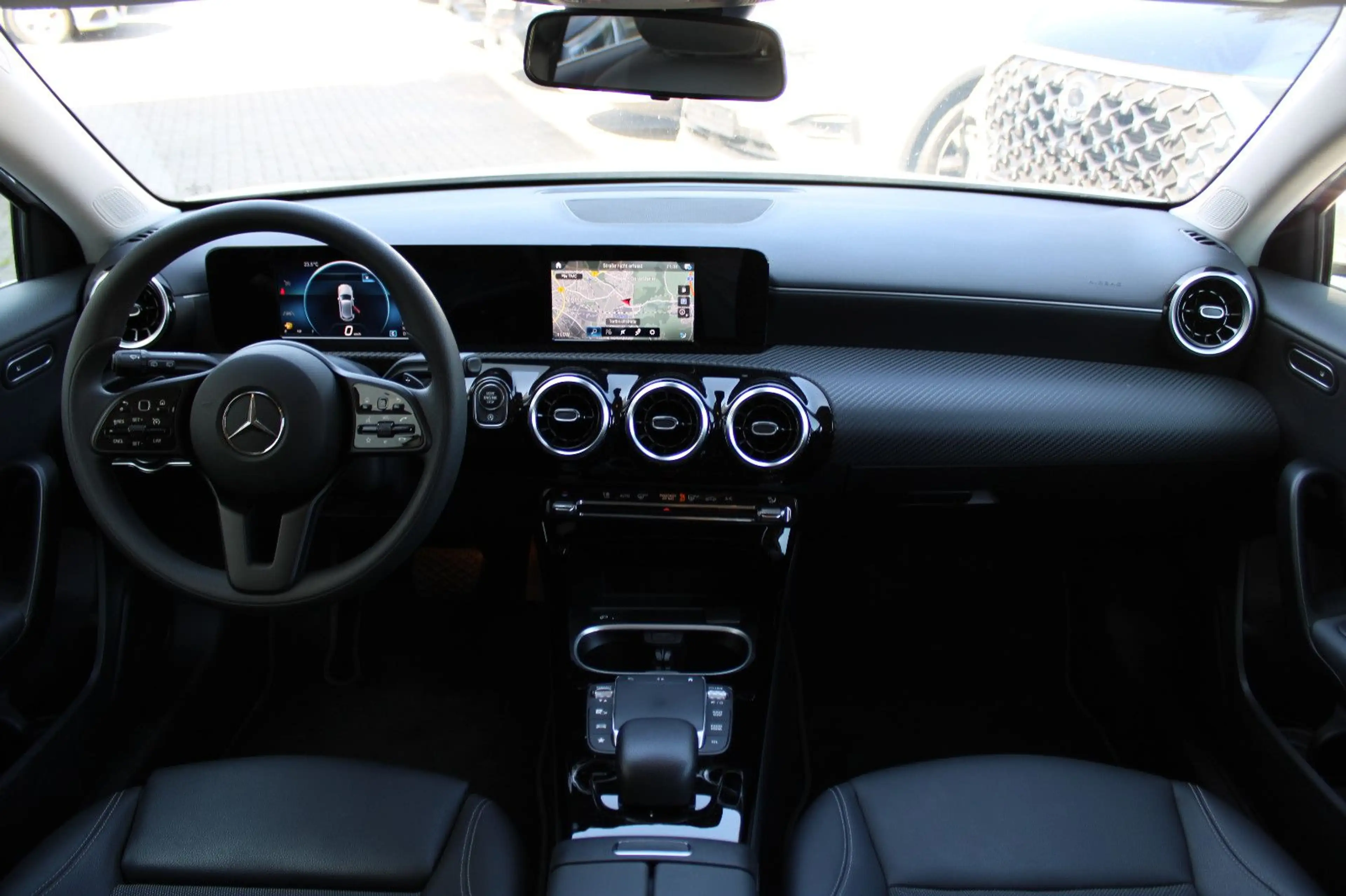 Mercedes-Benz A 180 d/DCT/Navi/Klima/Sitzhzg/Tempomat/Spur/AHK — photo 12