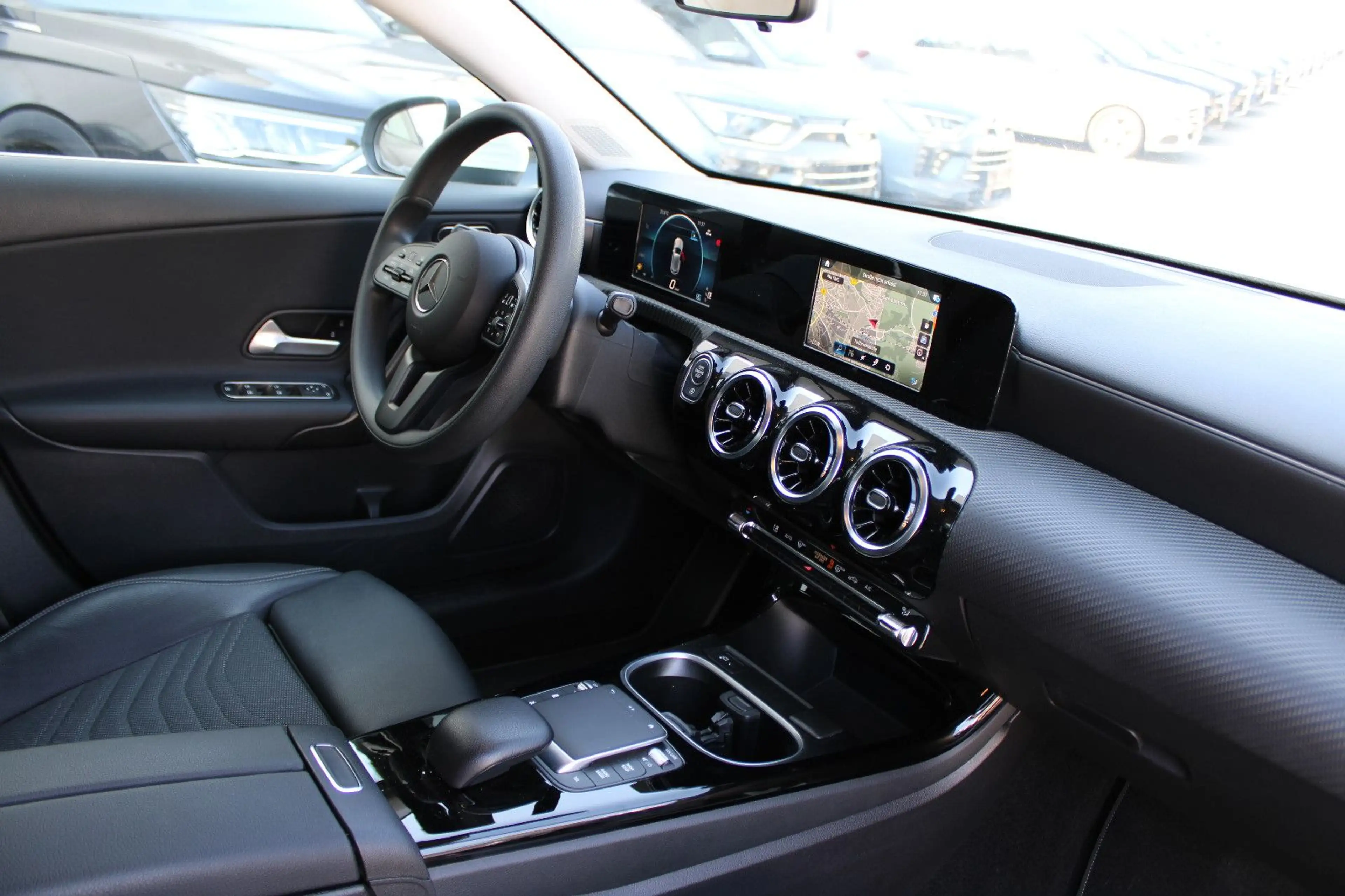 Mercedes-Benz A 180 d/DCT/Navi/Klima/Sitzhzg/Tempomat/Spur/AHK — photo 13