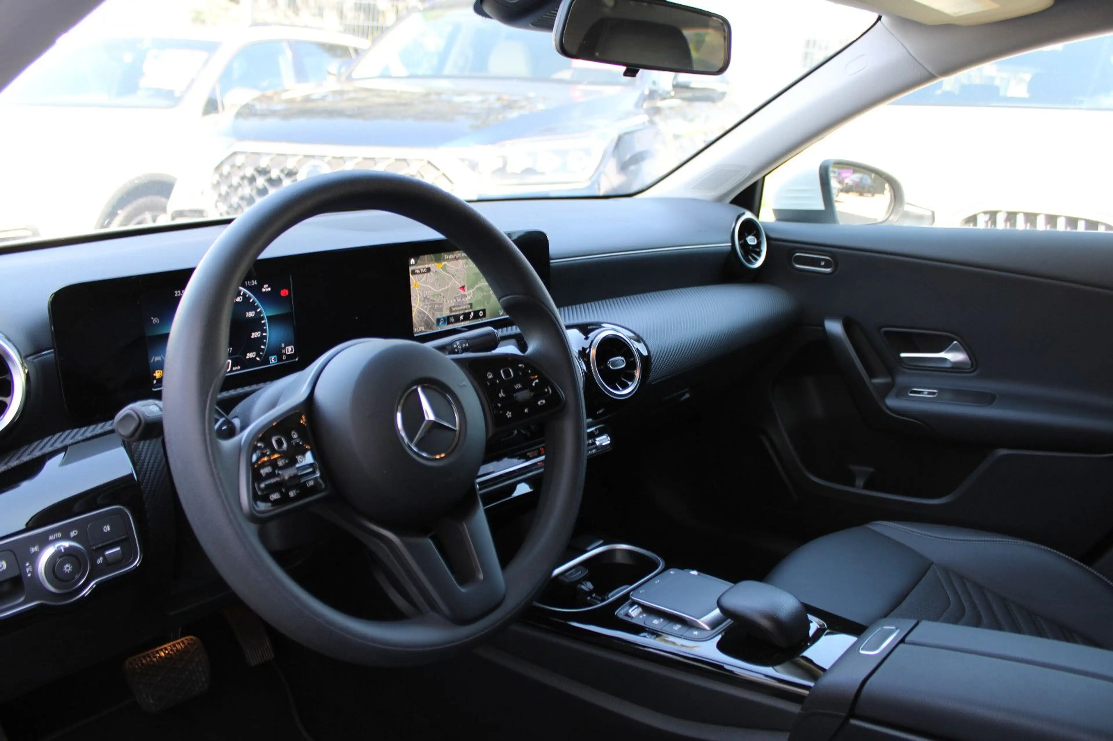Mercedes-Benz A 180 d/DCT/Navi/Klima/Sitzhzg/Tempomat/Spur/AHK — photo 11