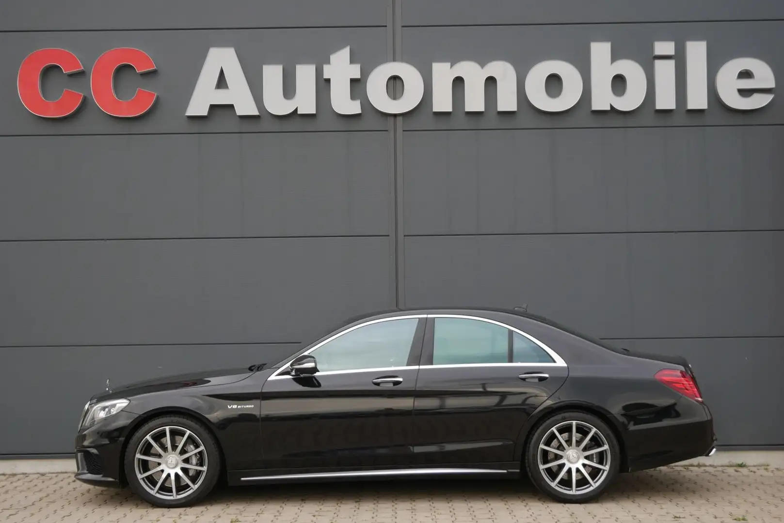 Mercedes-Benz S 63 AMG Drivers Pack"20Zoll"HUD"Burmester"360°" Noir - 1