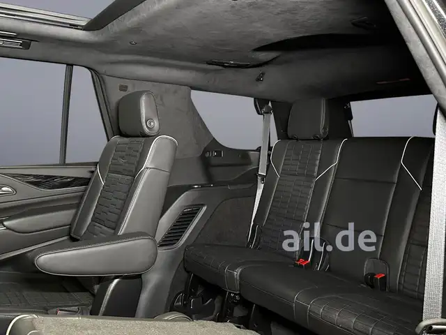 Cadillac Escalade view 4