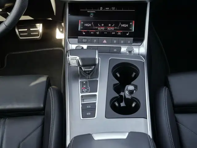 Audi A6 view 7