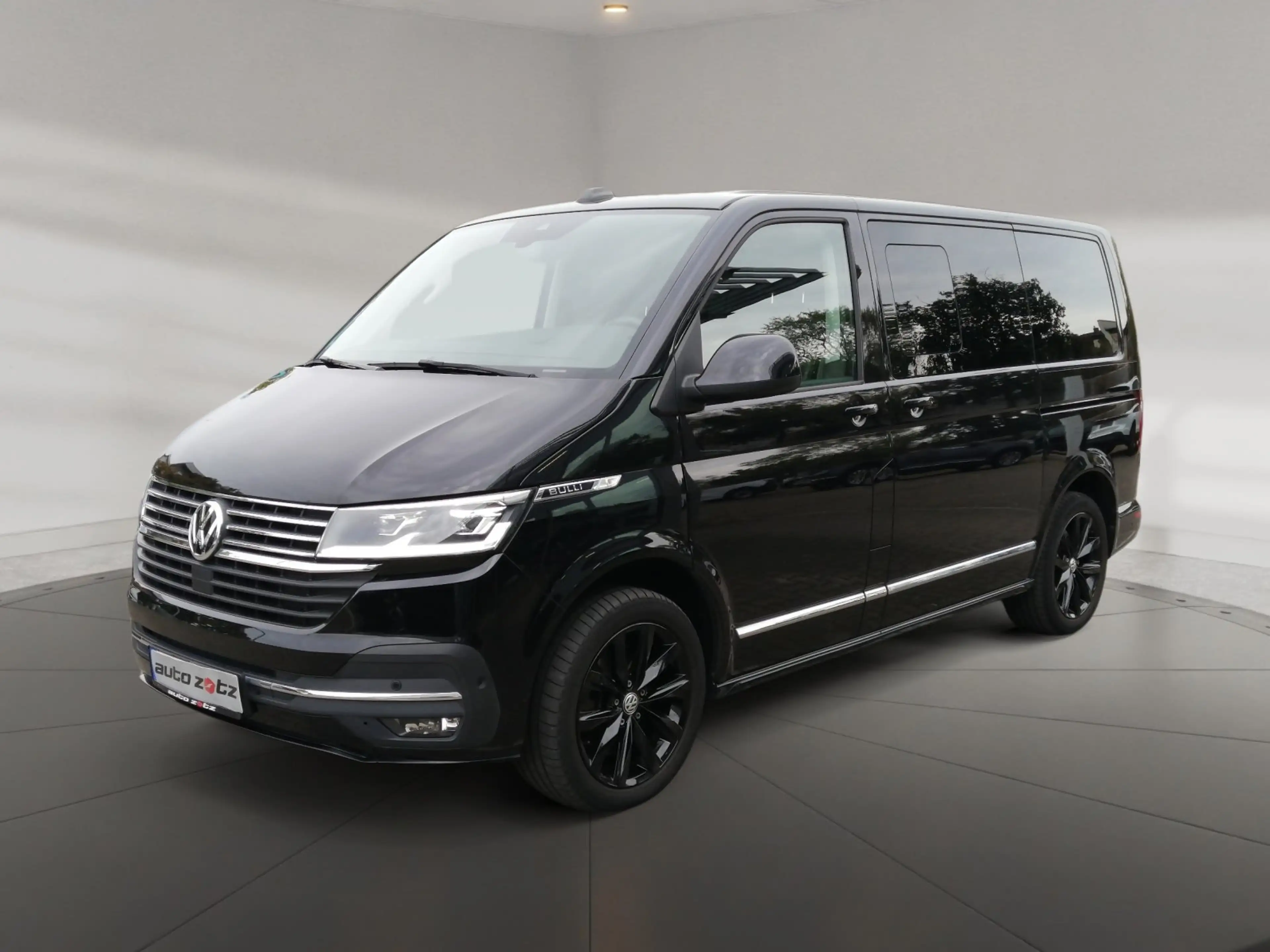 Volkswagen T6.1 Multivan Highline Exclusive FWD Kam.,PDC,LM — photo 2