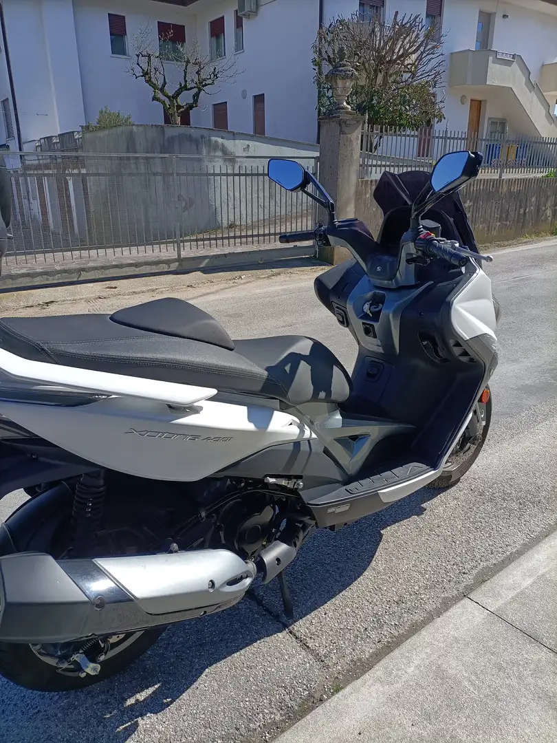 Kymco Xciting 400i Alb - 1