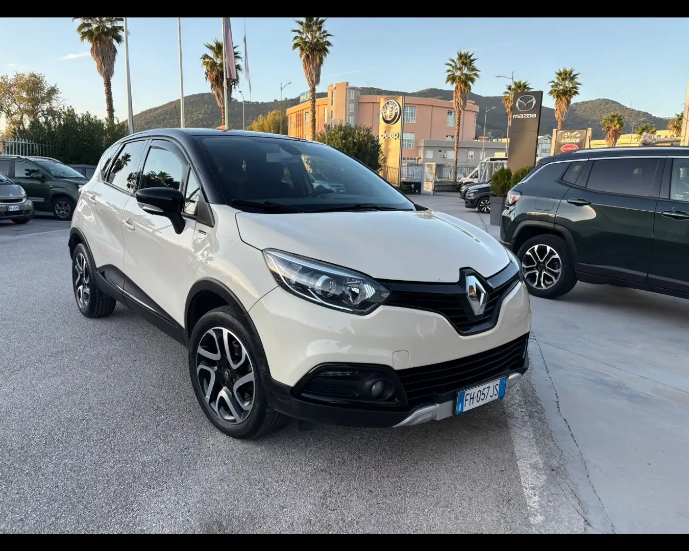 Renault Captur 1.5 dCi Hypnotic Grijs - 2