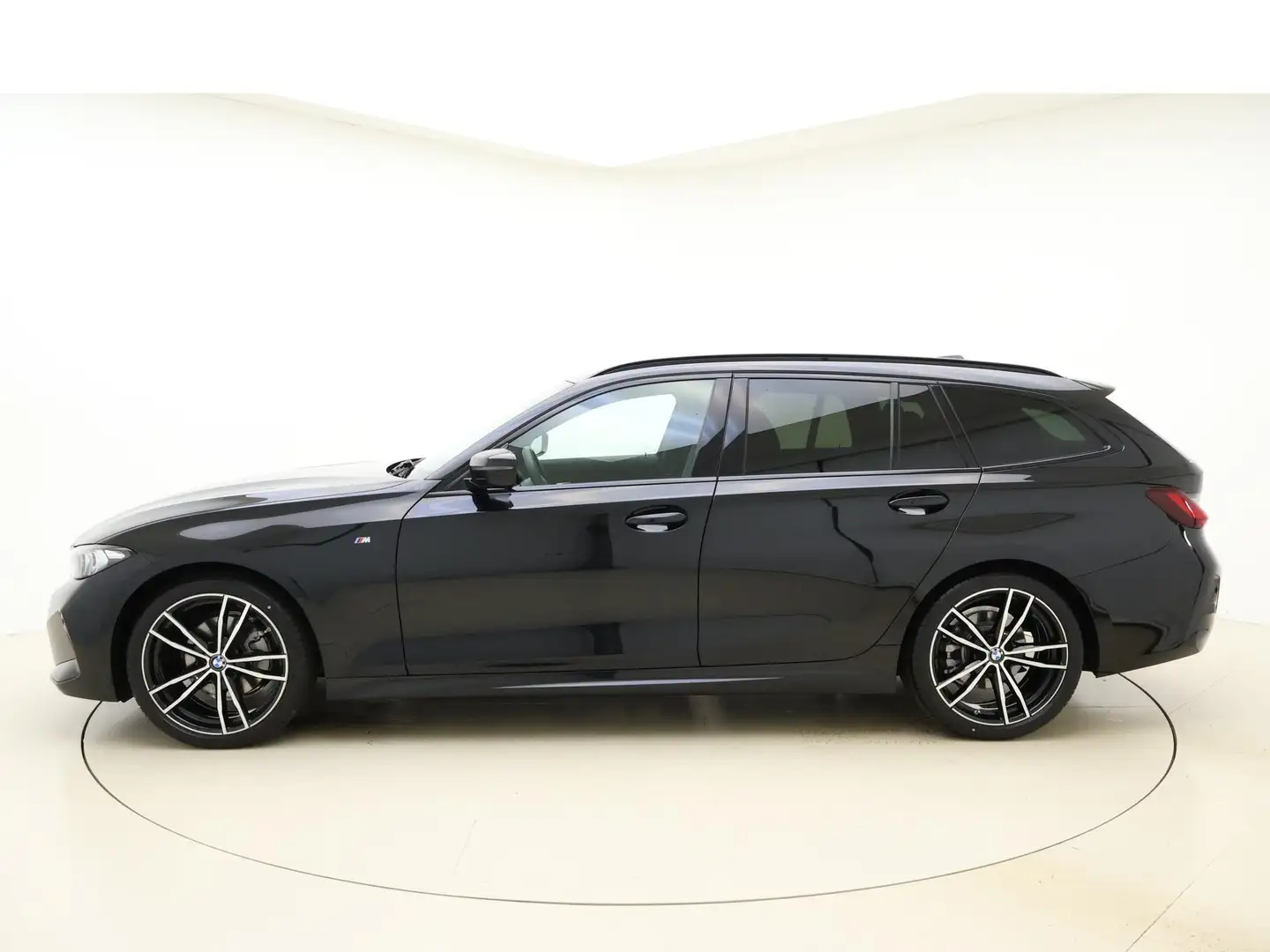 BMW 320 3-serie Touring 320i M Sport -HeadUp -Cruise Contr Schwarz - 2