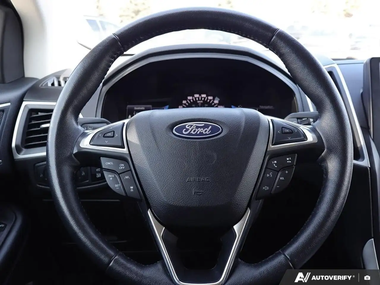 Ford Edge снимка Ford Edge