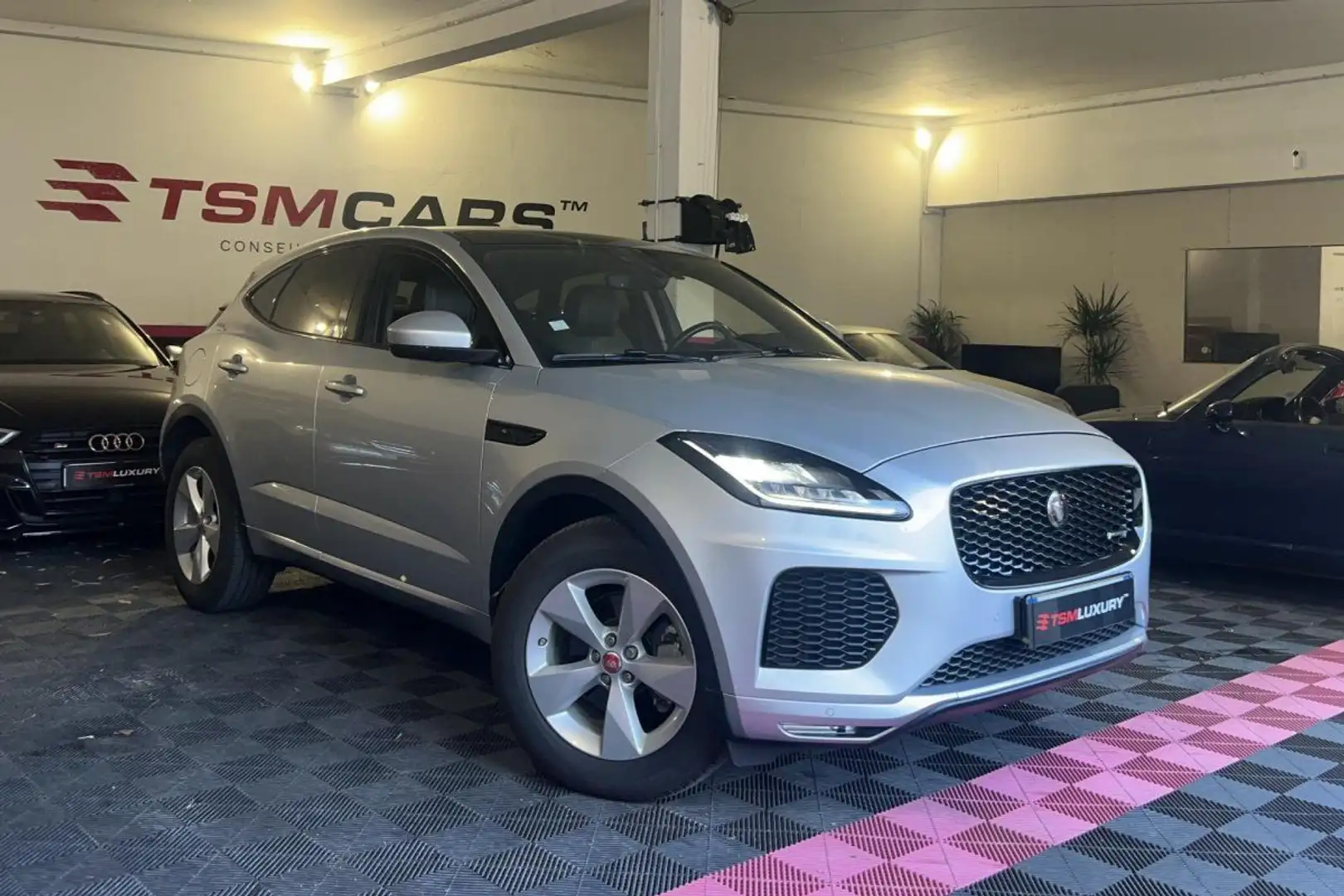 Jaguar E-Pace E.PACE D150 - AWD - BVA R-Dynamic S PHASE 1 Gris - 2
