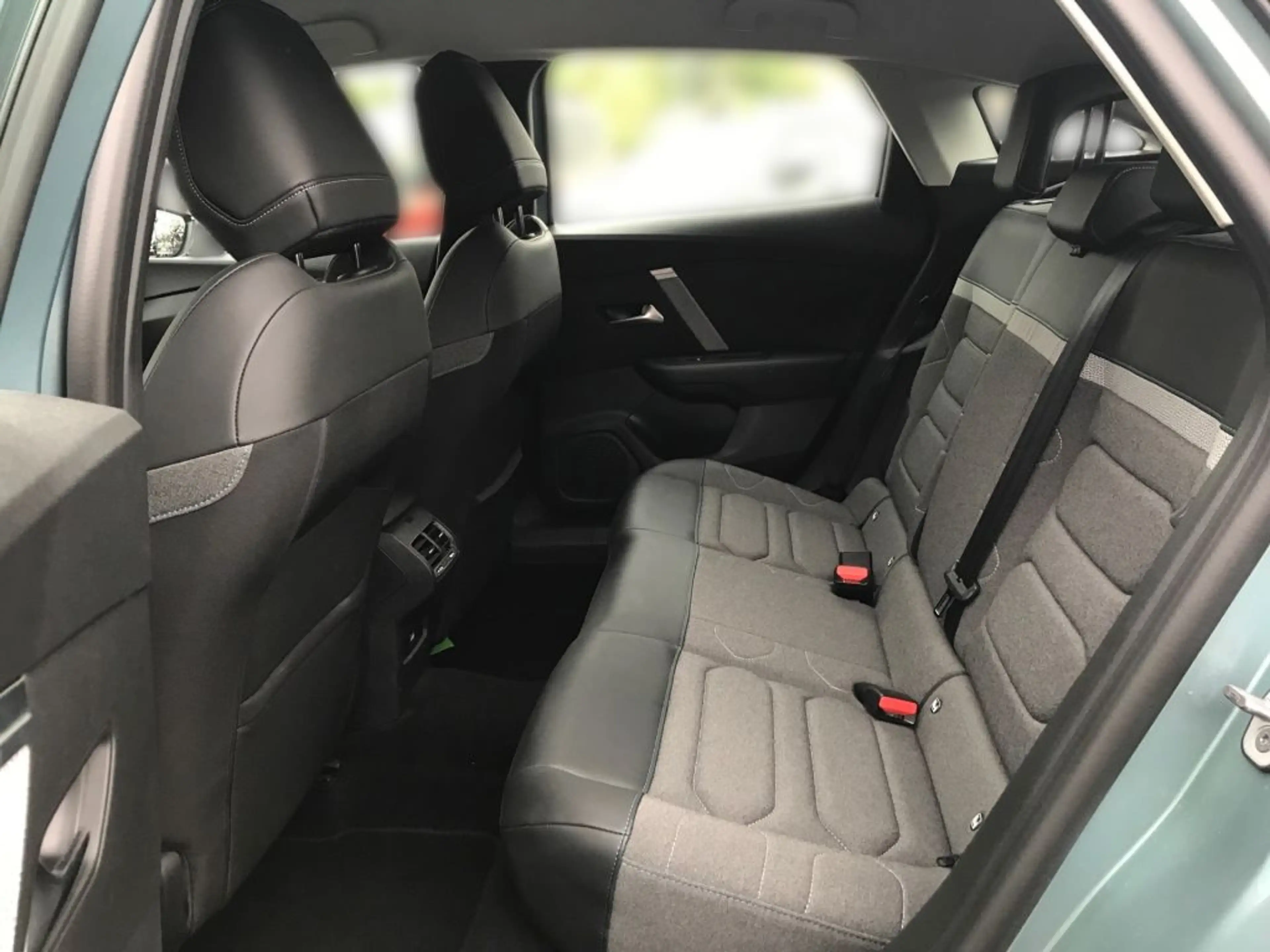 Citroen C4 PureTech 130 Stop&Start FEEL PACK — photo 11