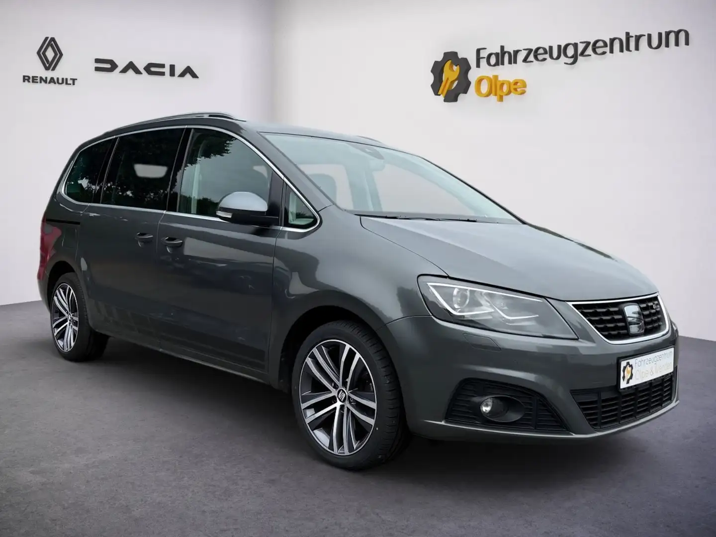 SEAT Alhambra FR-Line 4x4, 7 Sitz, KiSitz, KAM, STHZ, Grau - 2