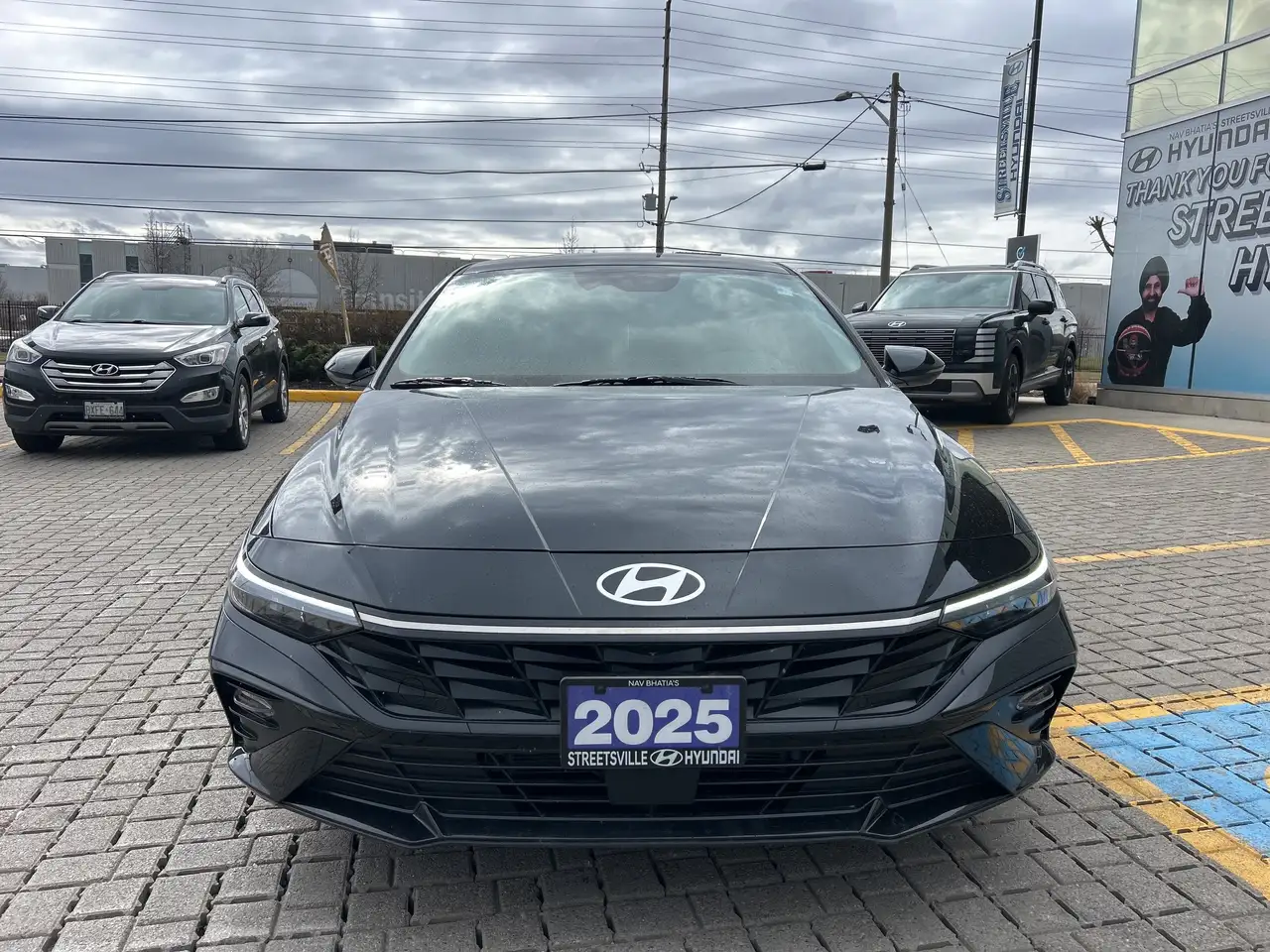 Hyundai ELANTRA снимка Hyundai ELANTRA