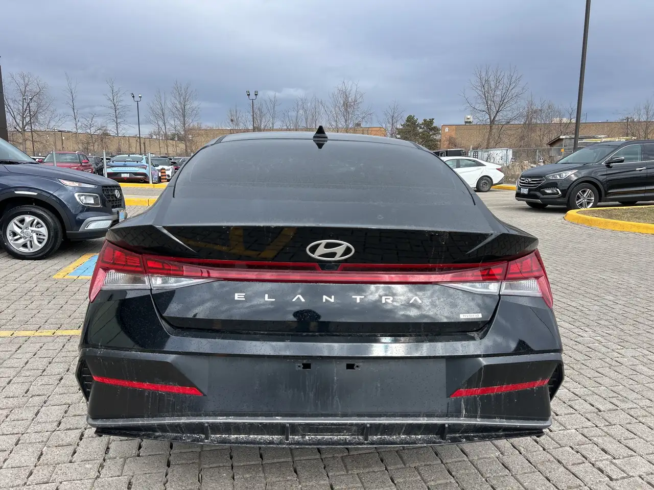 Hyundai ELANTRA снимка Hyundai ELANTRA
