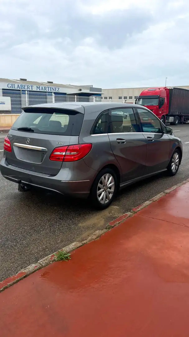 Mercedes-Benz B 200 200CDI BE 01R 952 (4.75) - 2