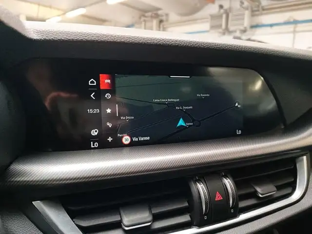 Alfa Romeo Stelvio view 20