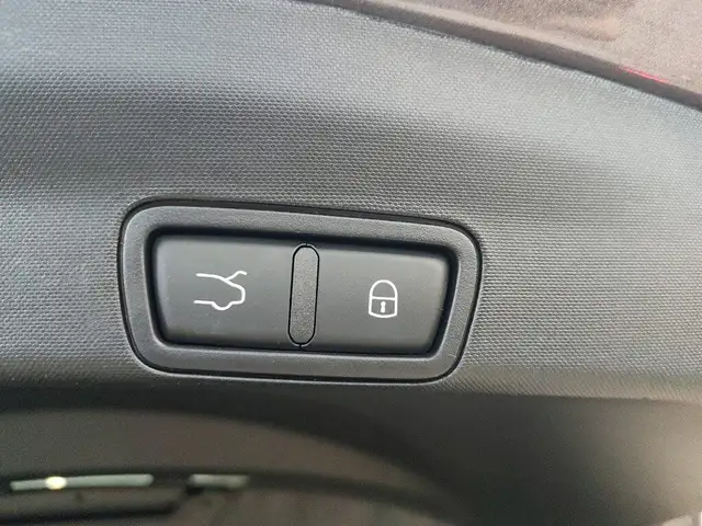 Alfa Romeo Stelvio view 16