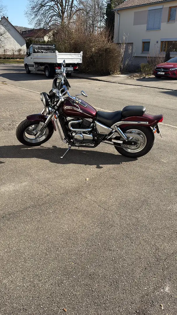 Suzuki VZ 800 Marauder Rot - 1