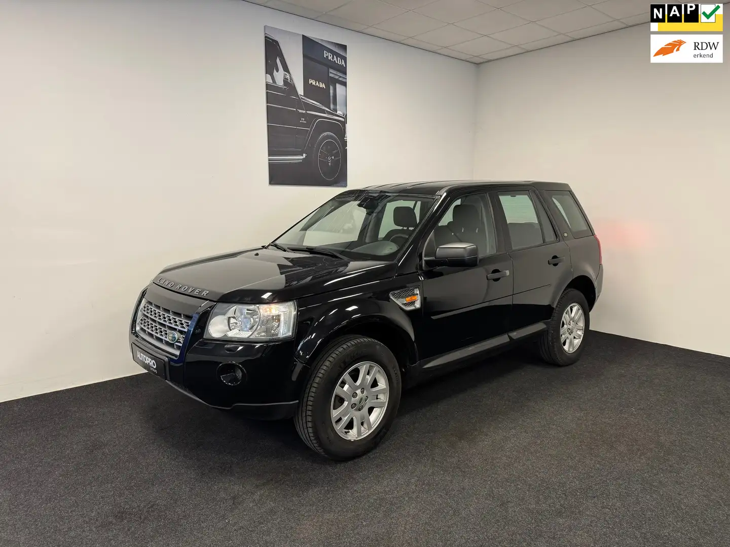 Land Rover Freelander 2.2 TD4 S Schwarz - 1