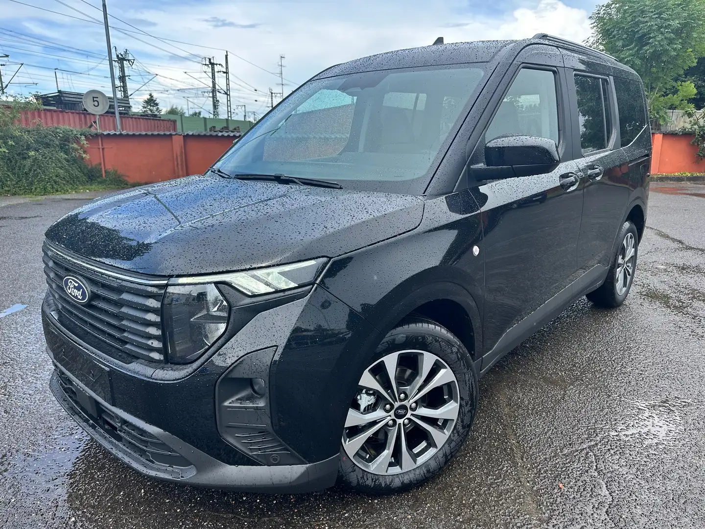 Ford Tourneo Courier Titanium RFK, 5J. Garantie etc. Noir - 1