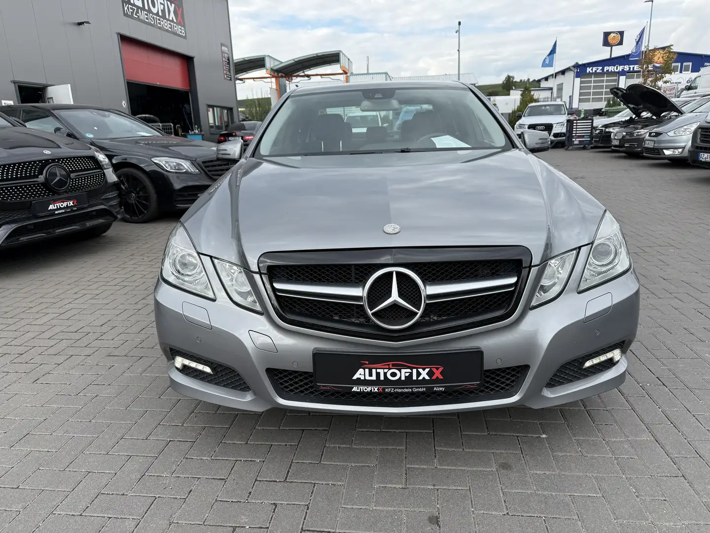 Mercedes-Benz E 200 E 200 CGI BlueEfficiency (212.048) - 2