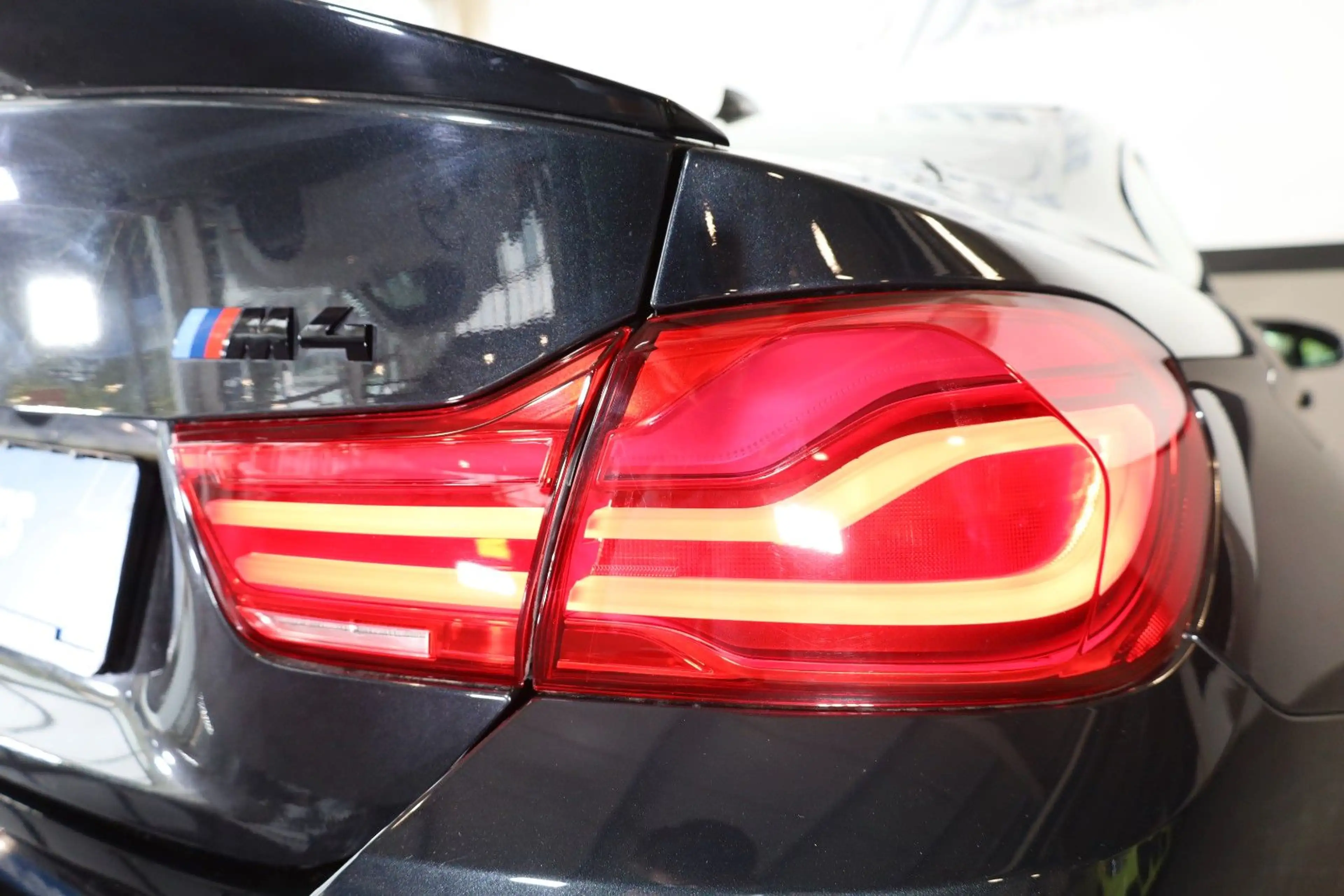 BMW M4 Competition/360*/HUD/SHZ/LHZ/WIFI/LED/PDC/R20 — photo 7