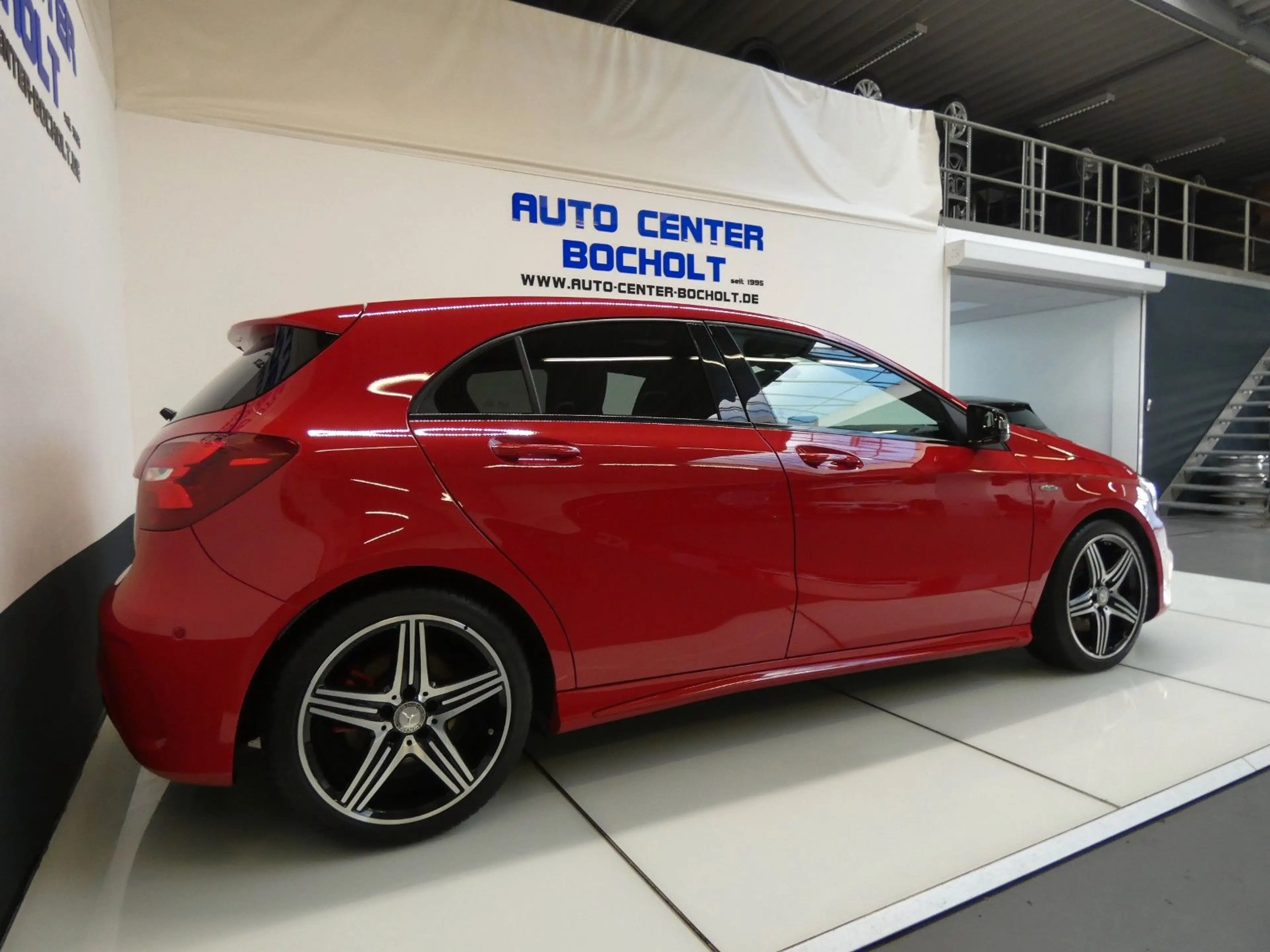 Mercedes-Benz A 250 AMG Sport*Navi*Panorama*LM 18 — photo 9