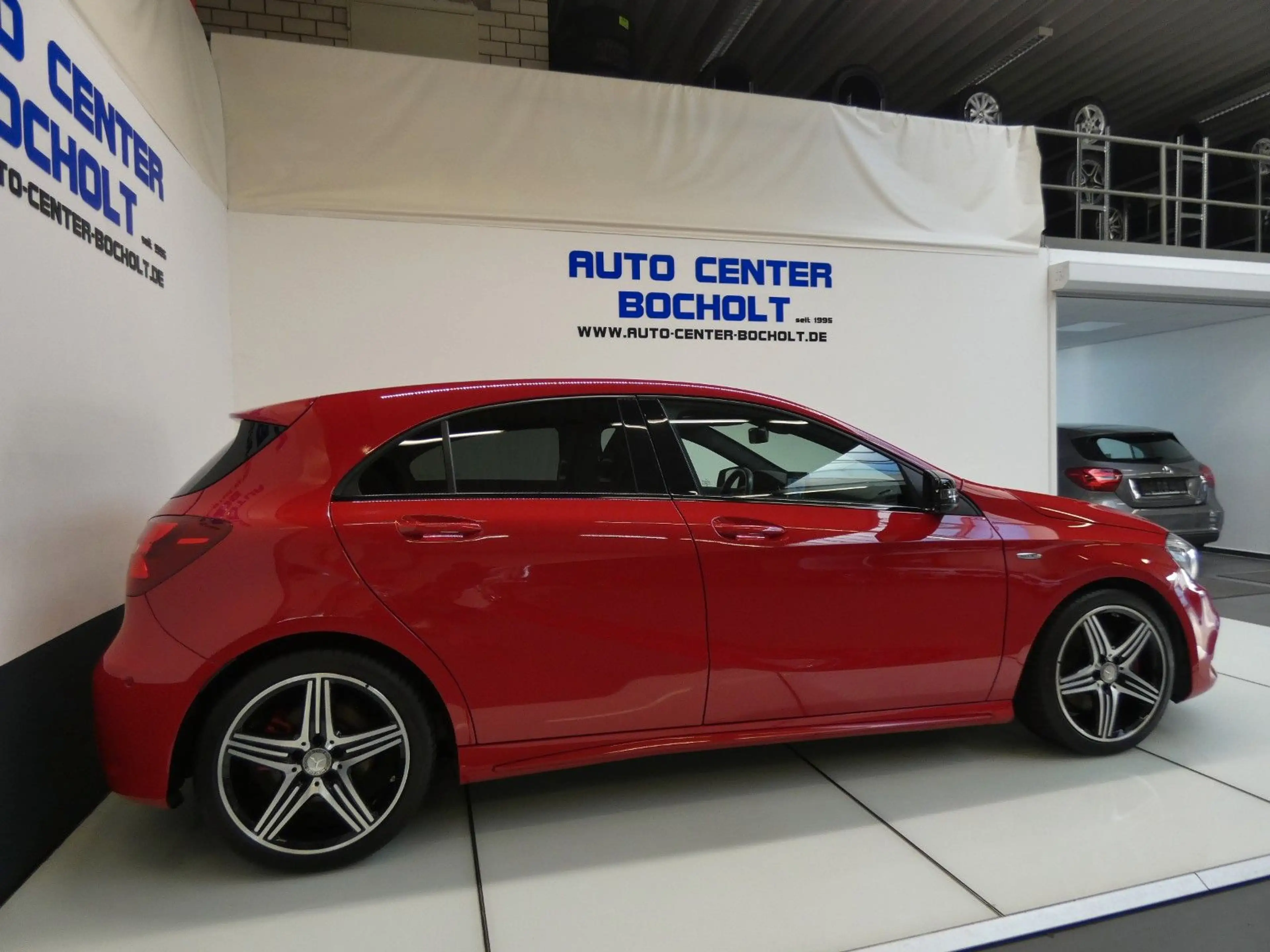 Mercedes-Benz A 250 AMG Sport*Navi*Panorama*LM 18 — photo 8