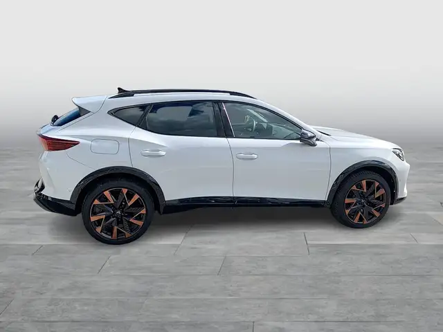 Cupra Formentor view 6