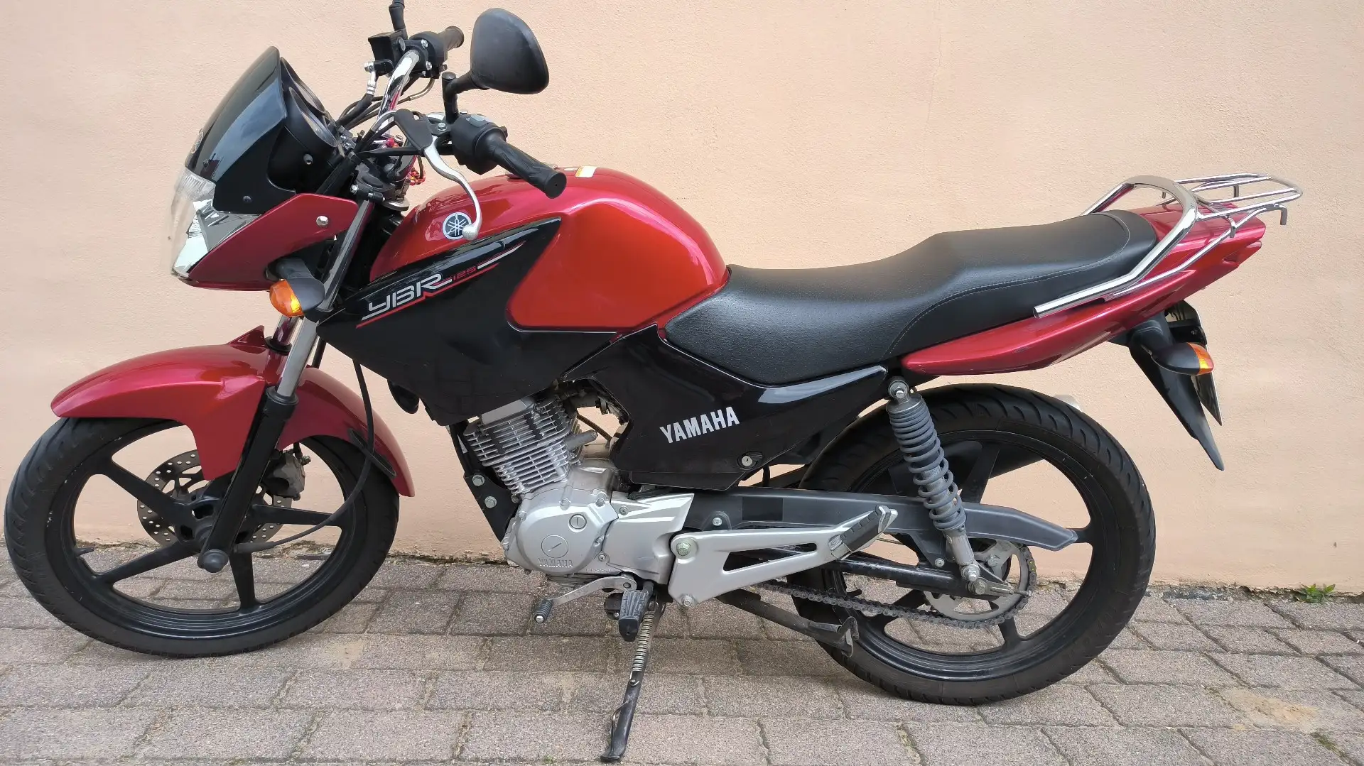 Yamaha YBR 125 Roşu - 2
