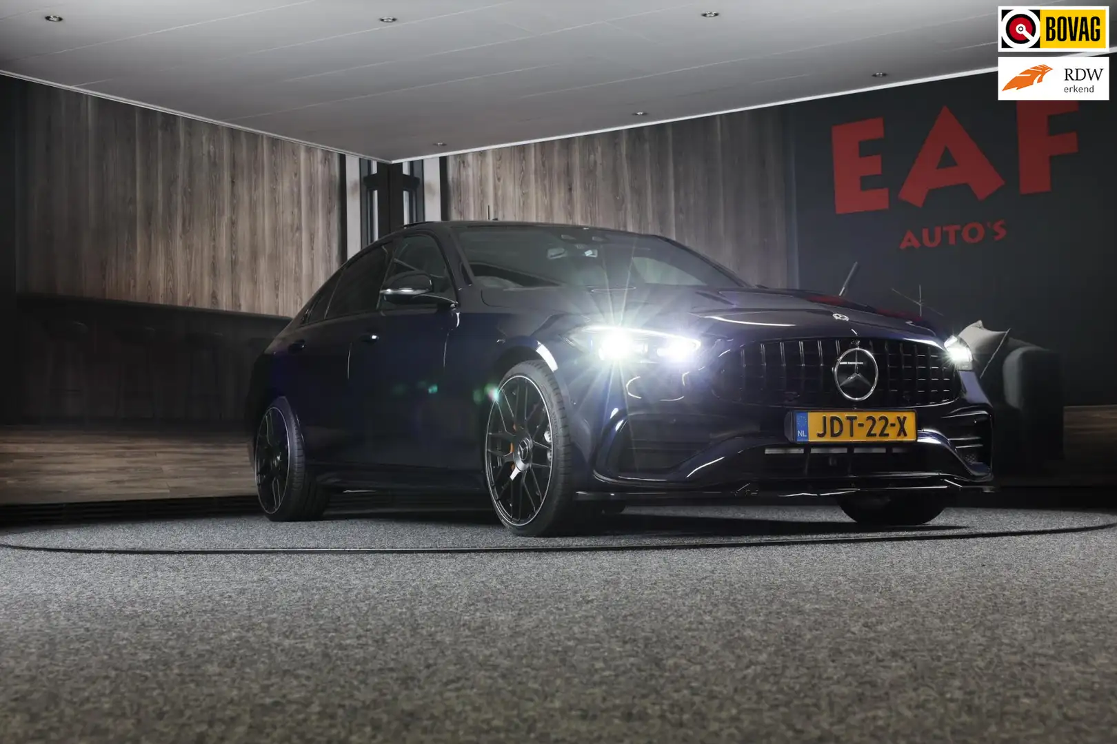 Mercedes-Benz C 300 e AMG 63 Look / Massage / Head Up / 360 Camera / A Blau - 1