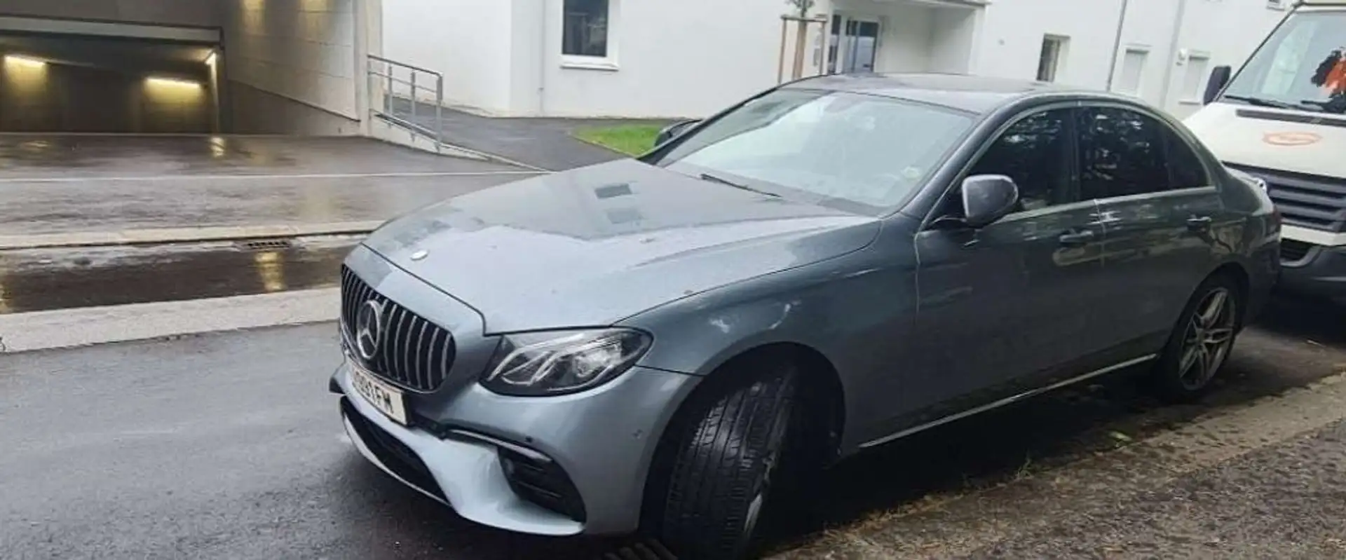Mercedes-Benz E 220 d 9G-TRONIC - 2