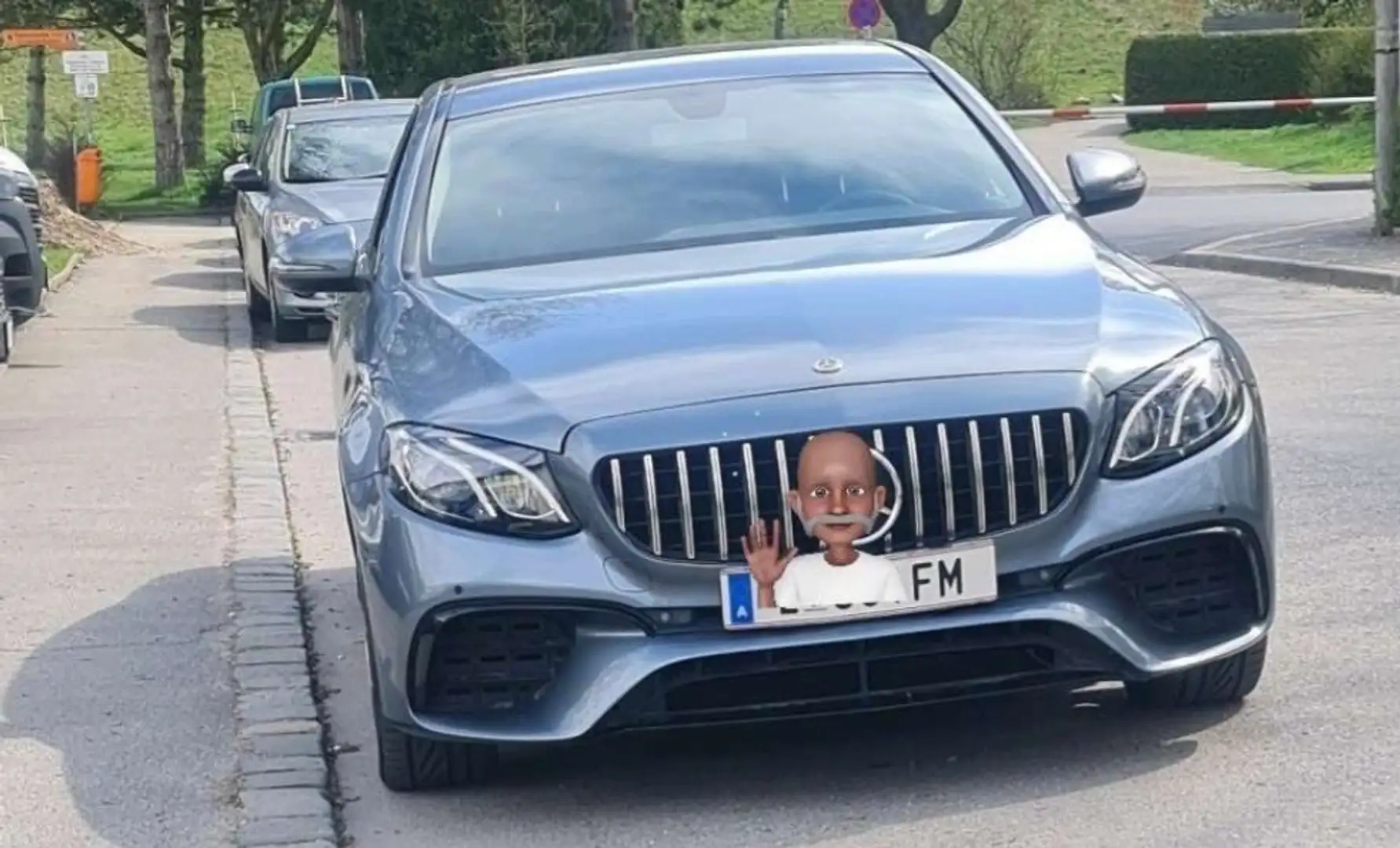 Mercedes-Benz E 220 d 9G-TRONIC - 1