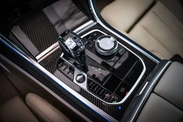 BMW 2025, foto 13