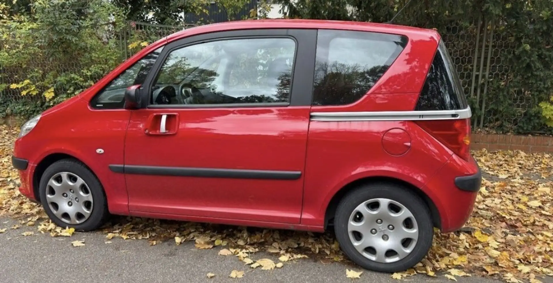 Peugeot 1007 HDi Diesel Tüv Rouge - 2
