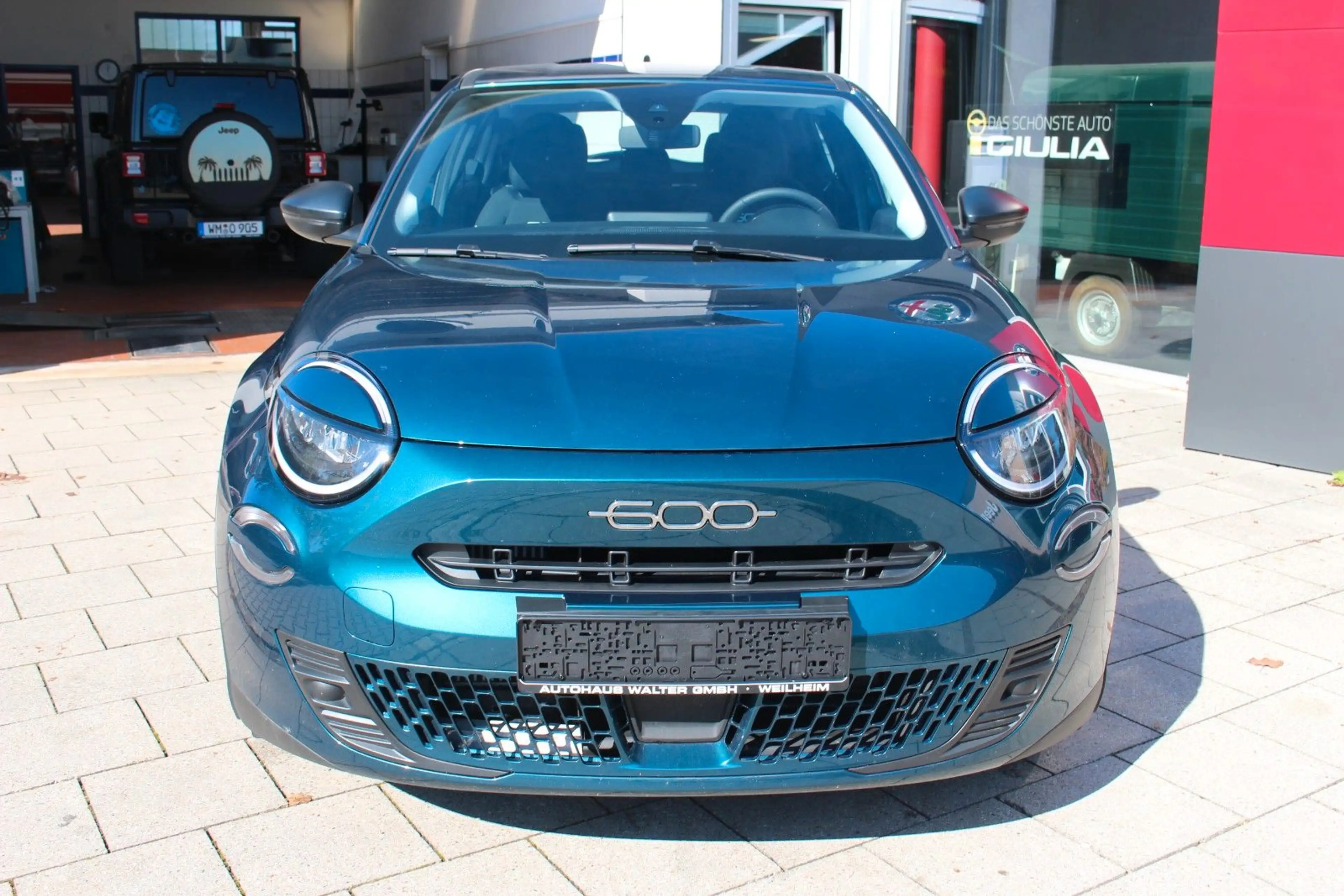 Fiat 600 Hybrid 125-Jahre-Edition — photo 2