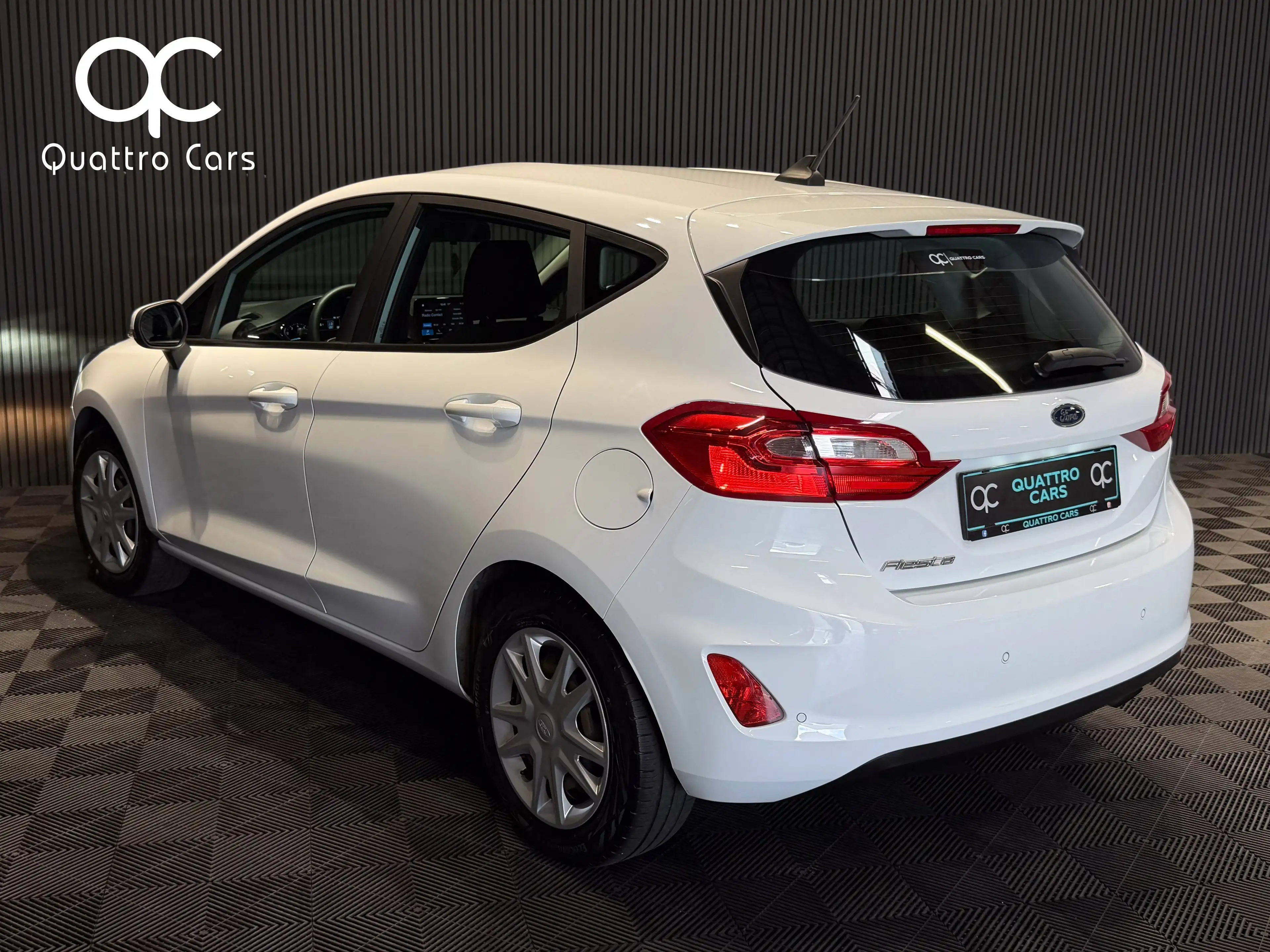 Ford Fiesta 1.1i * CAR PLAY * CLIM * 1ERE MAIN * CAPTEURS ARR — photo 8