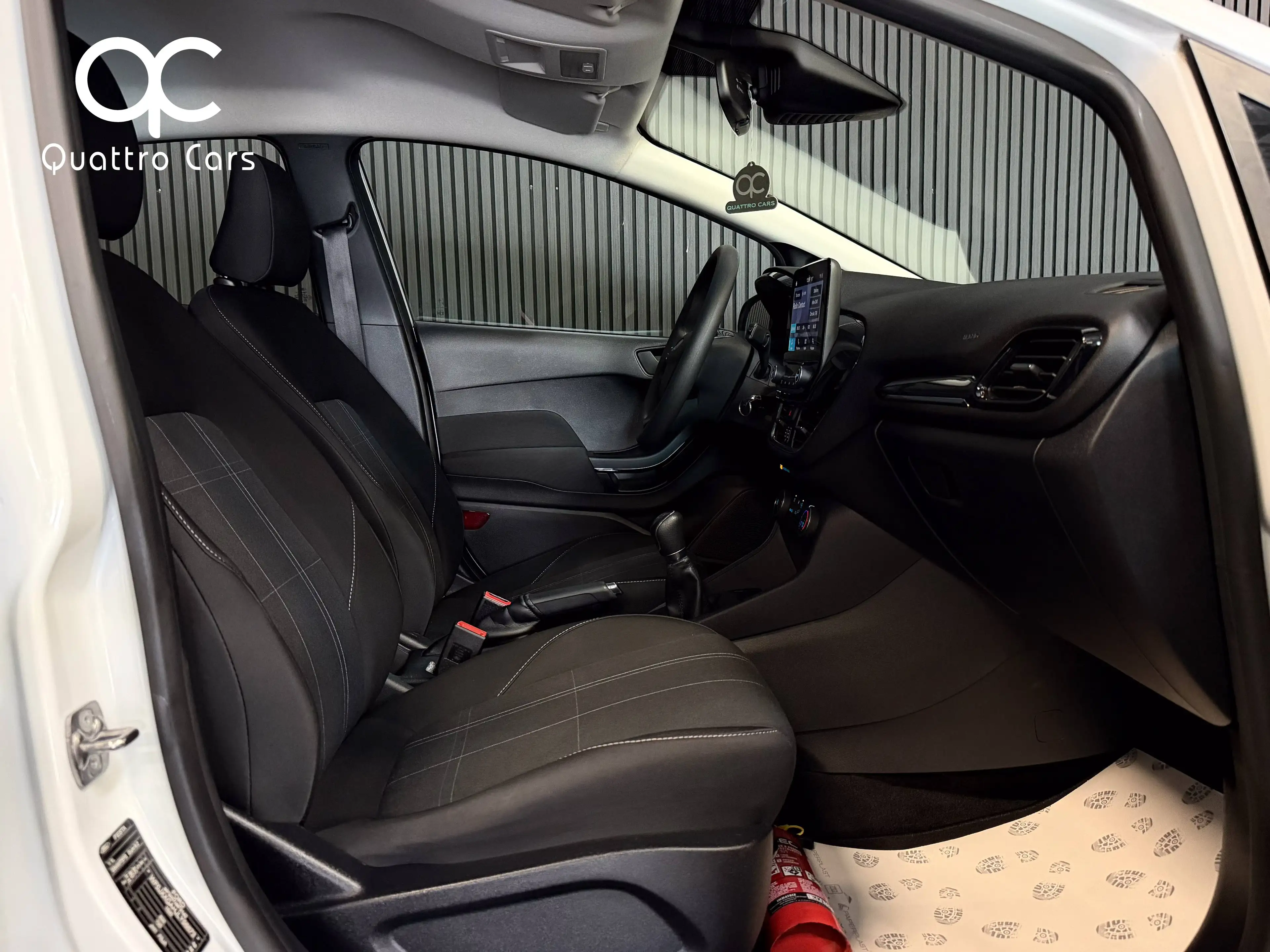 Ford Fiesta 1.1i * CAR PLAY * CLIM * 1ERE MAIN * CAPTEURS ARR — photo 13