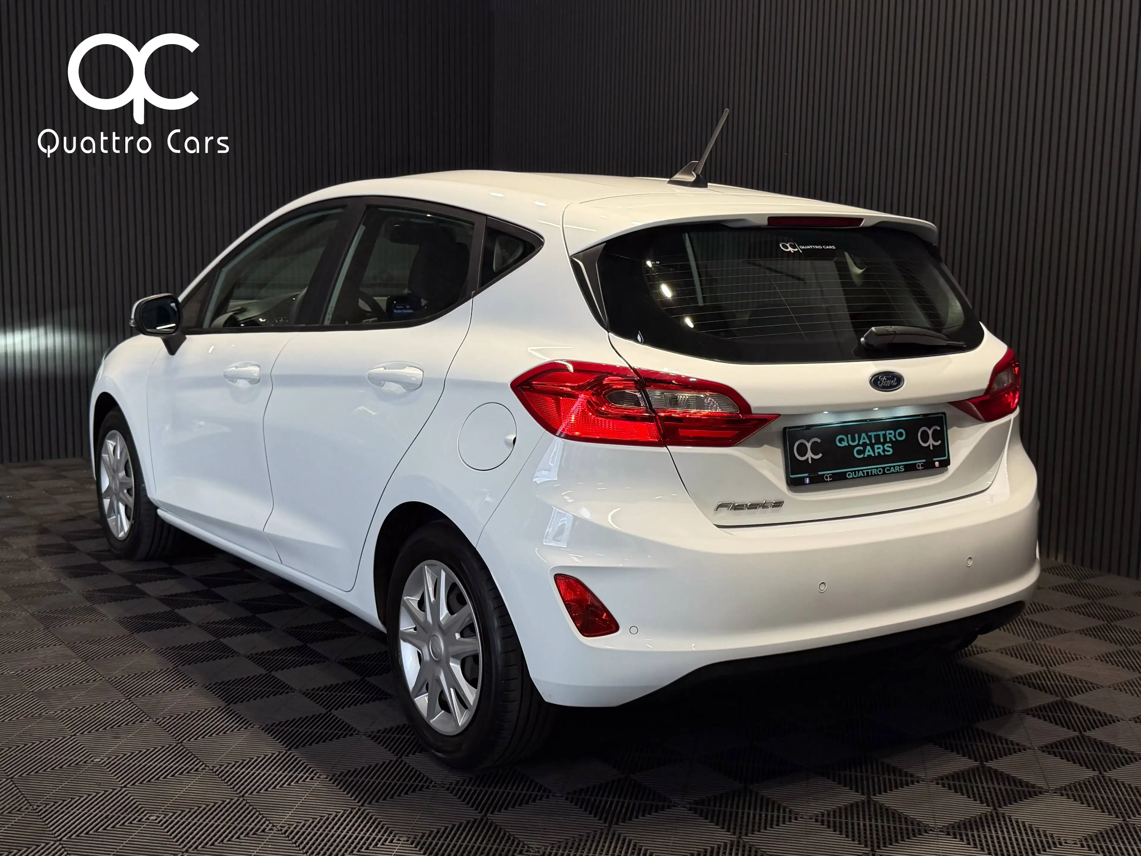 Ford Fiesta 1.1i * CAR PLAY * CLIM * 1ERE MAIN * CAPTEURS ARR — photo 6