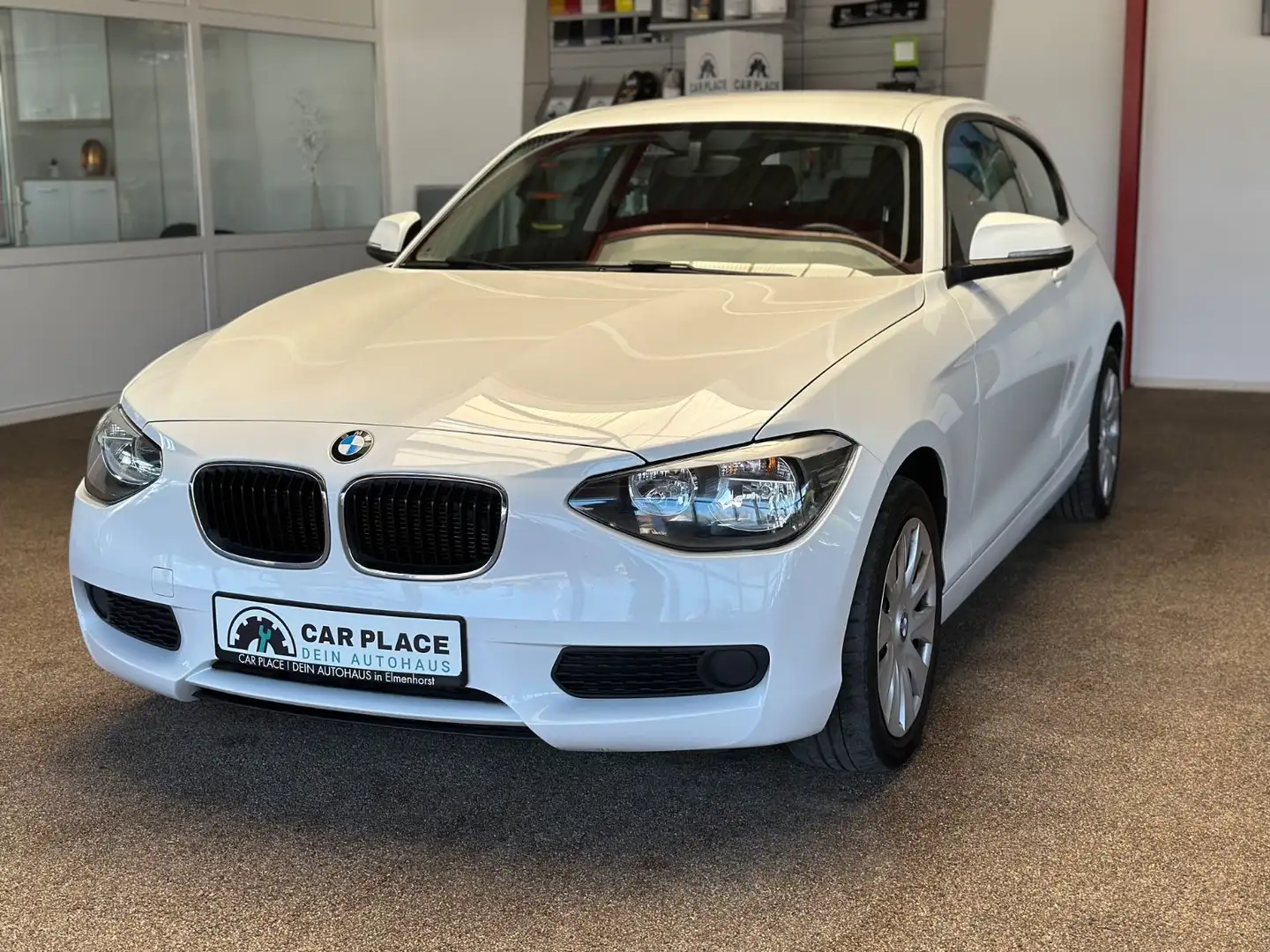 BMW 114 Baureihe 1 Lim. 3-trg. 114 d Weiß - 1